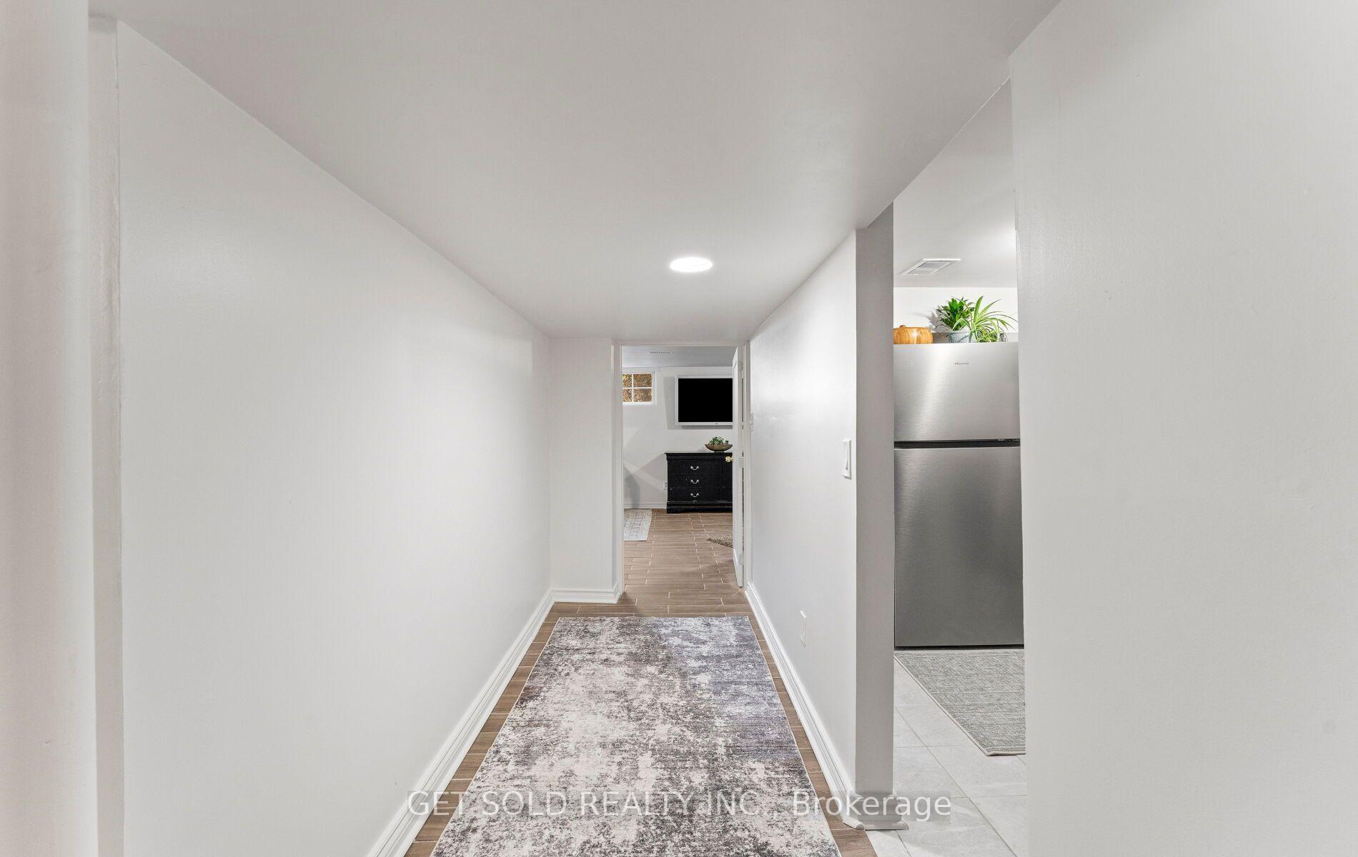 Photo 34 of 7 Watercliffe Road, Etobicoke, Rexdale-Kipling — HOMEH