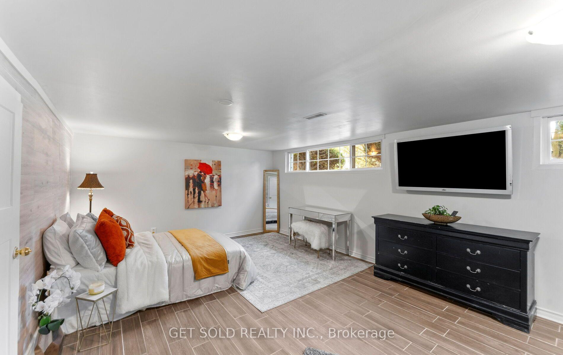 Photo 35 of 7 Watercliffe Road, Etobicoke, Rexdale-Kipling — HOMEH