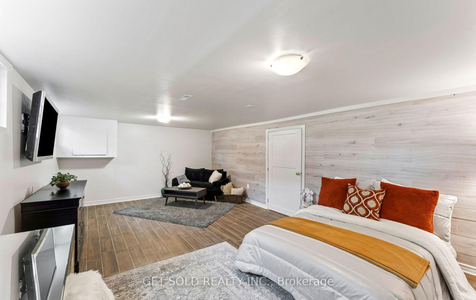Photo 36 of 7 Watercliffe Road, Etobicoke, Rexdale-Kipling — HOMEH