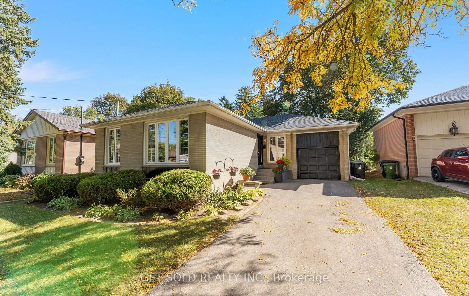 Photo 49 of 7 Watercliffe Road, Etobicoke, Rexdale-Kipling — HOMEH