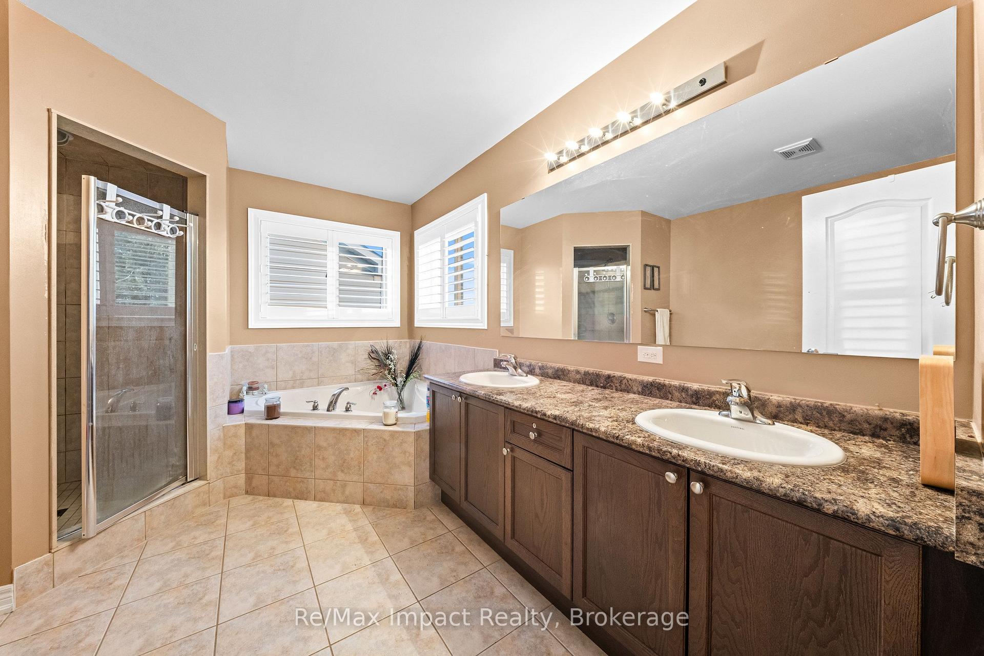 Photo 11 of 1688 Finkle Drive, Oshawa, Taunton — HOMEH