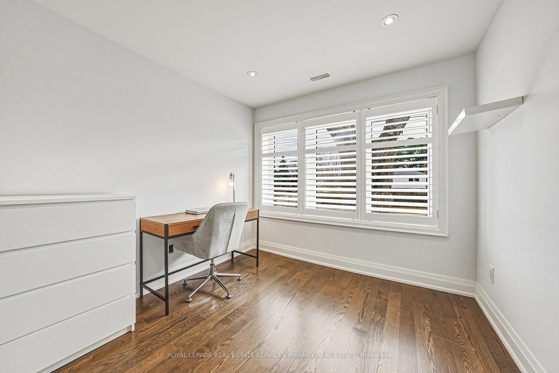 Photo 25 of 52 Joymar Drive, Mississauga, Streetsville — HOMEH