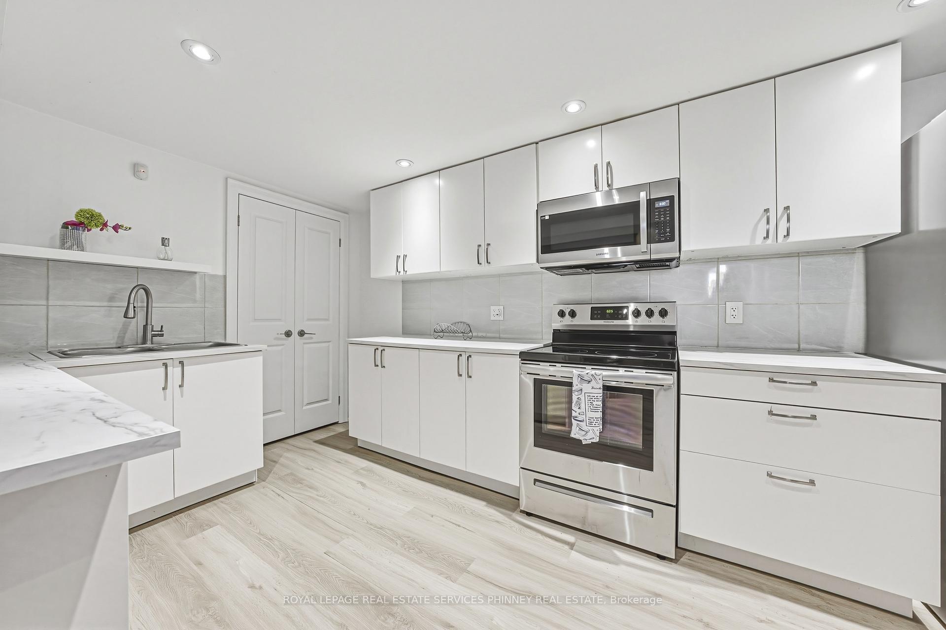Photo 35 of 52 Joymar Drive, Mississauga, Streetsville — HOMEH