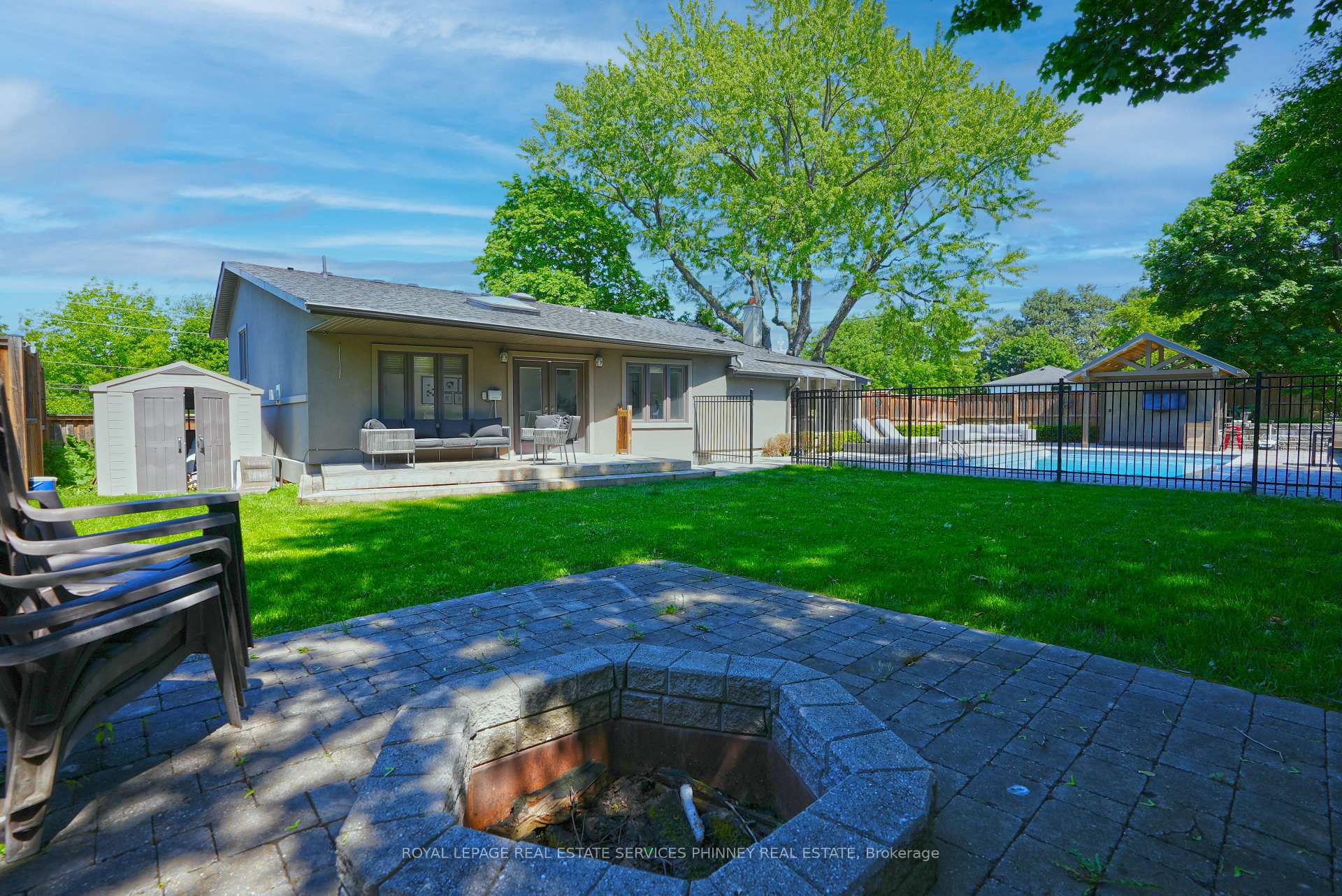 Photo 42 of 52 Joymar Drive, Mississauga, Streetsville — HOMEH