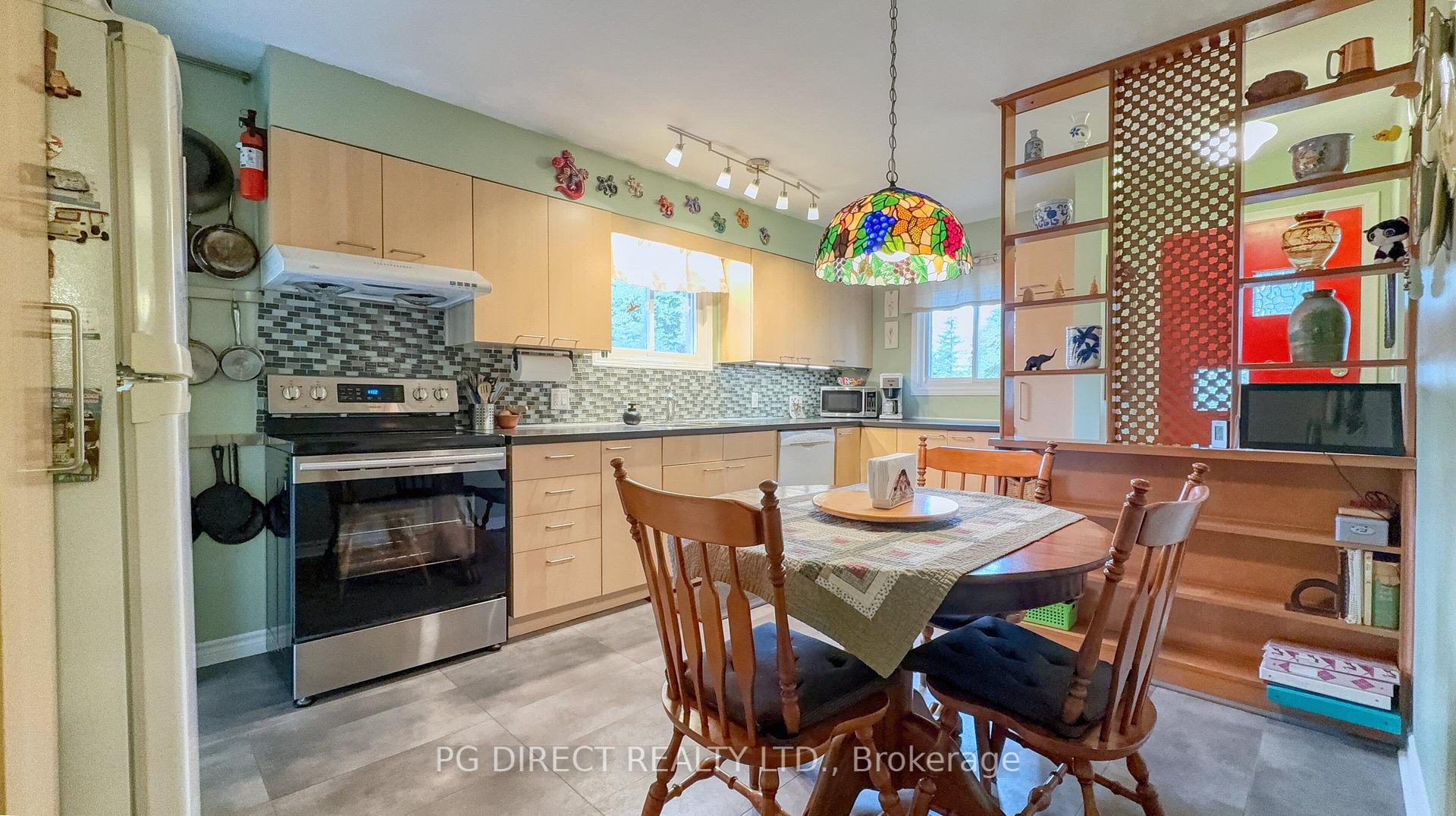 Photo 6 of 11 Montreal Road, Guelph, St. George's — HOMEH