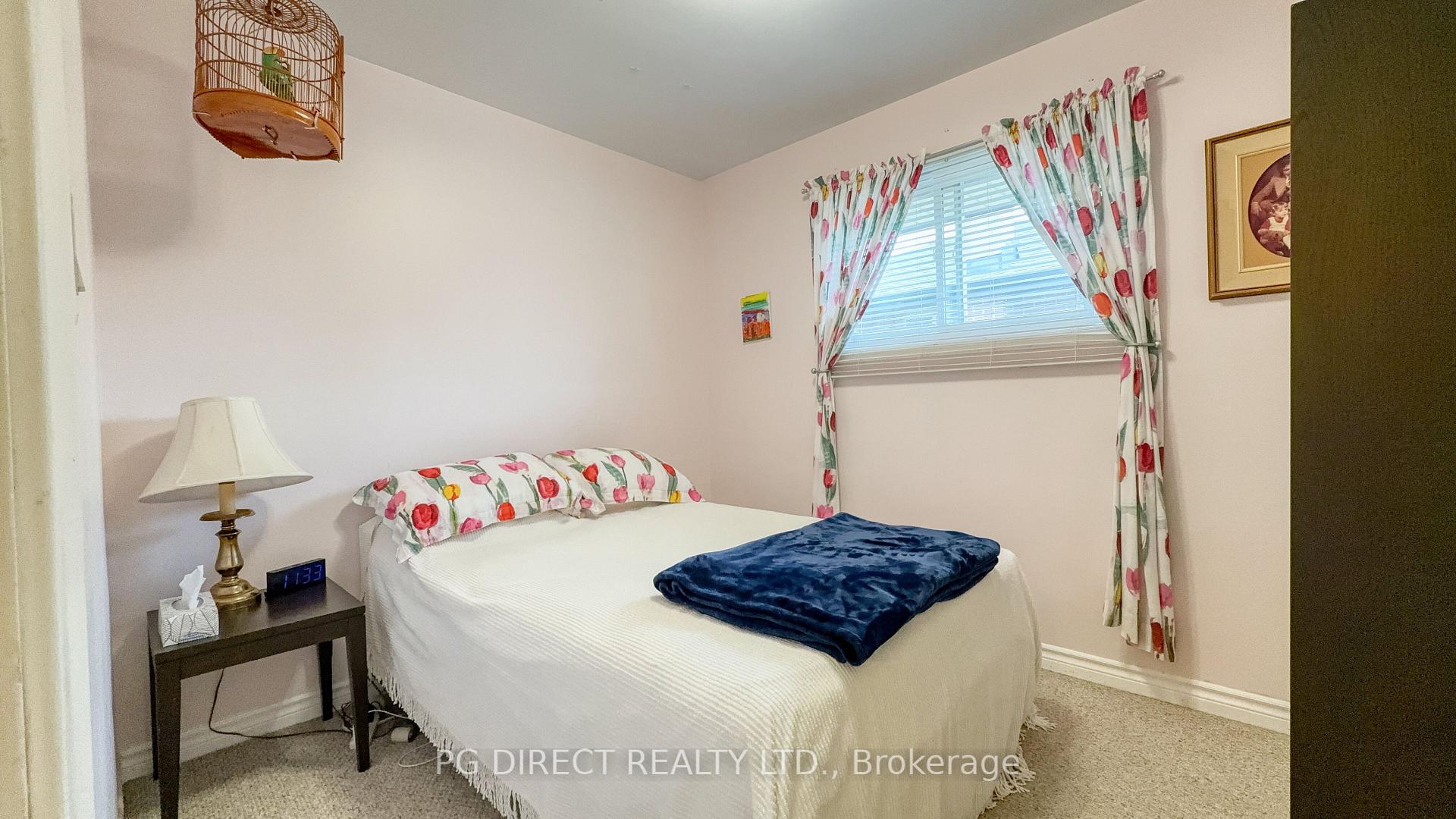 Photo 8 of 11 Montreal Road, Guelph, St. George's — HOMEH