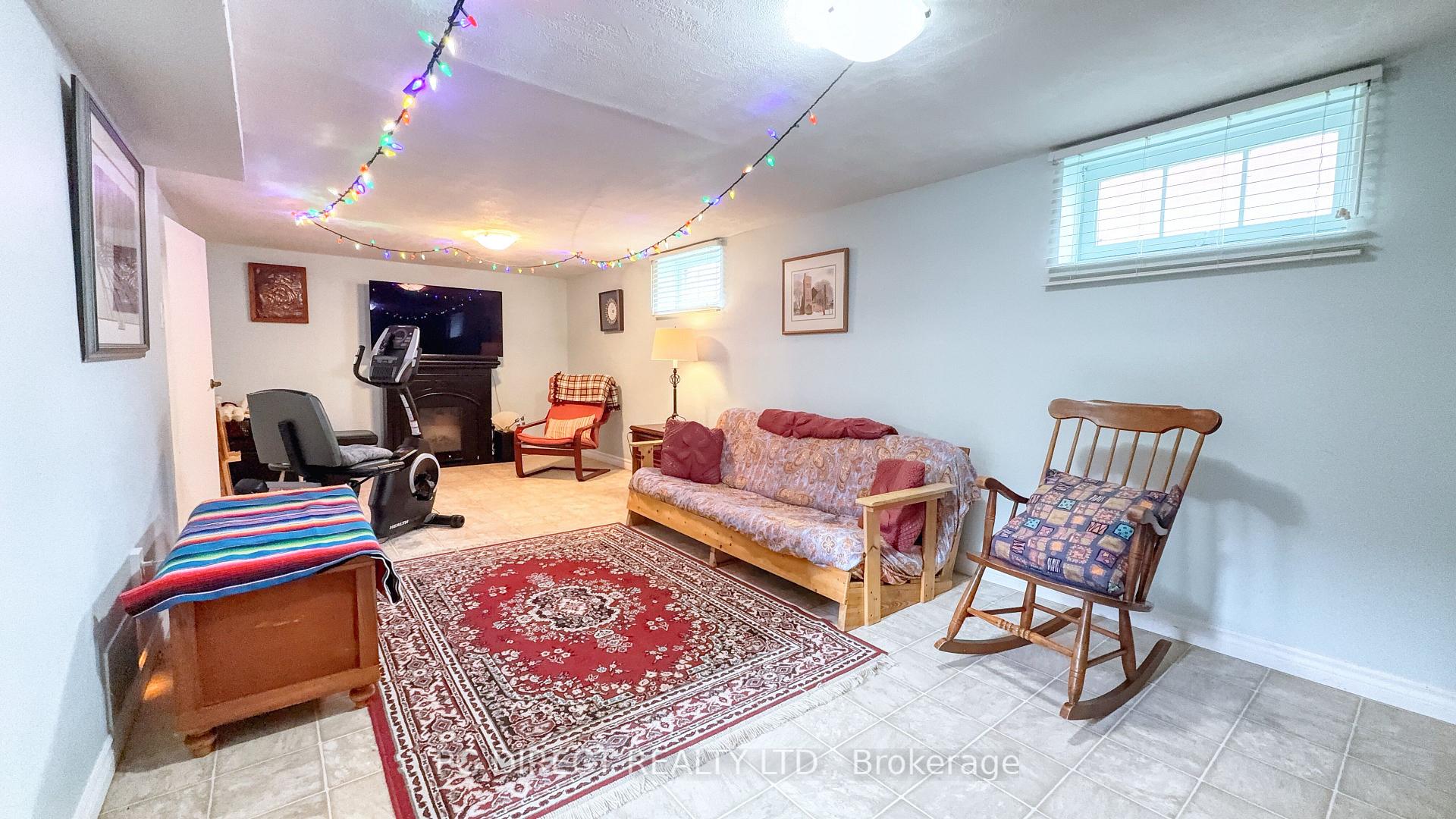 Photo 11 of 11 Montreal Road, Guelph, St. George's — HOMEH