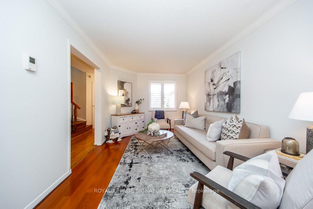 Photo 6 of 28 Augusta Court, Markham, Royal Orchard — HOMEH