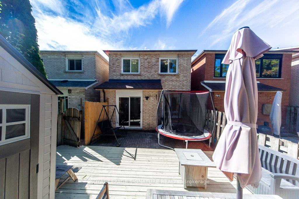 Photo 25 of 28 Augusta Court, Markham, Royal Orchard — HOMEH
