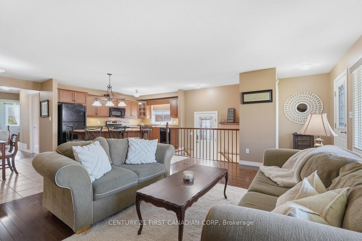 Photo 11 of 30 Pear Tree Avenue, St. Thomas — HOMEH