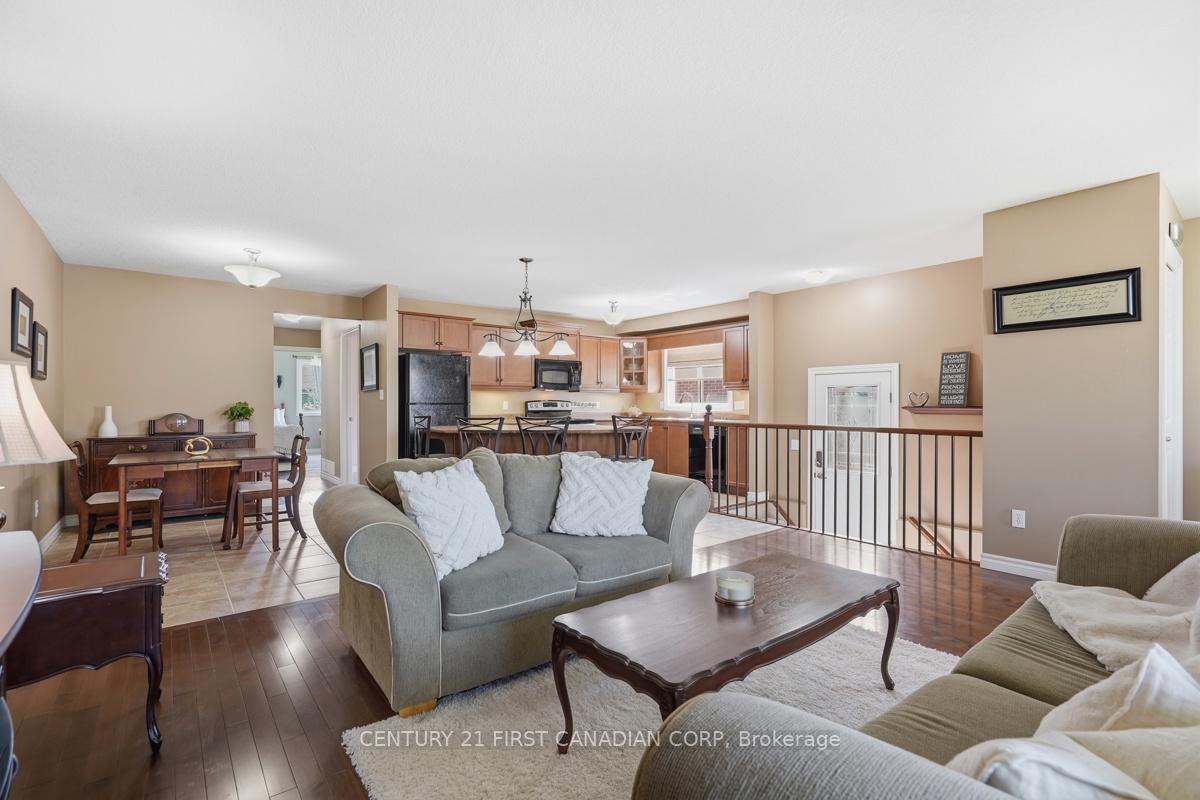 Photo 12 of 30 Pear Tree Avenue, St. Thomas — HOMEH