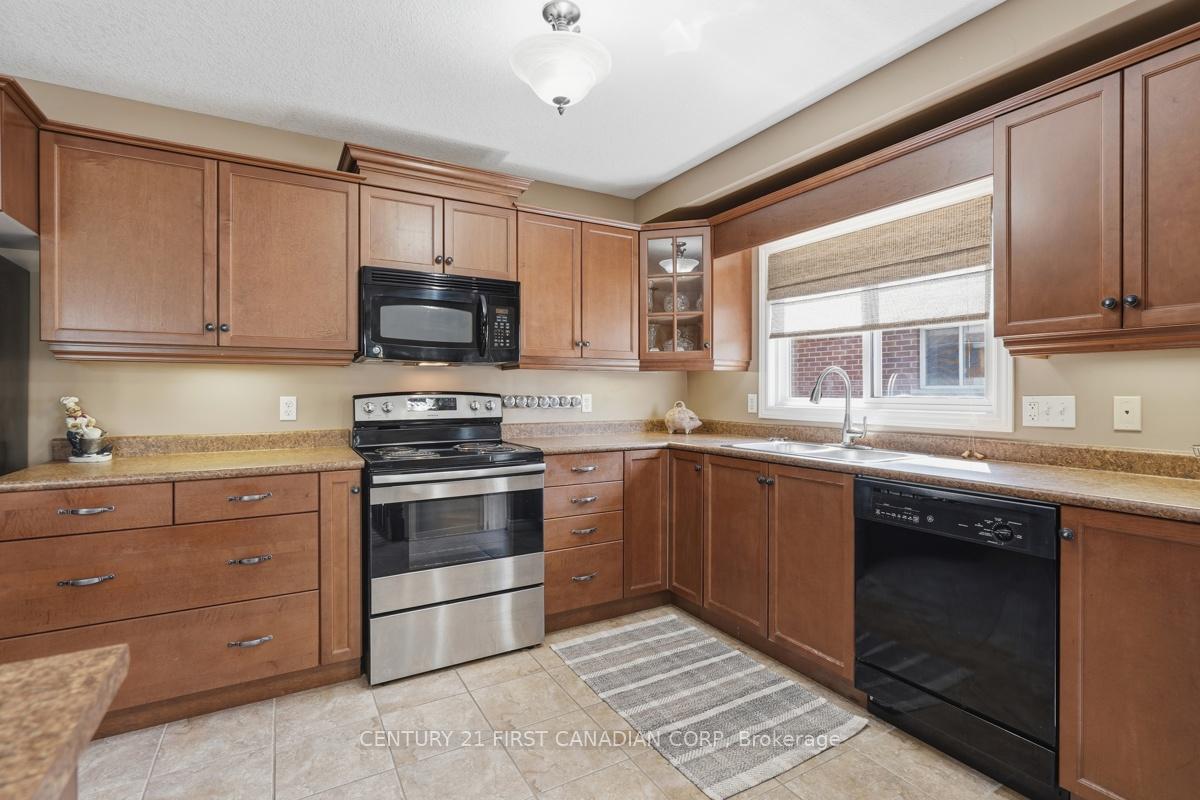 Photo 15 of 30 Pear Tree Avenue, St. Thomas — HOMEH