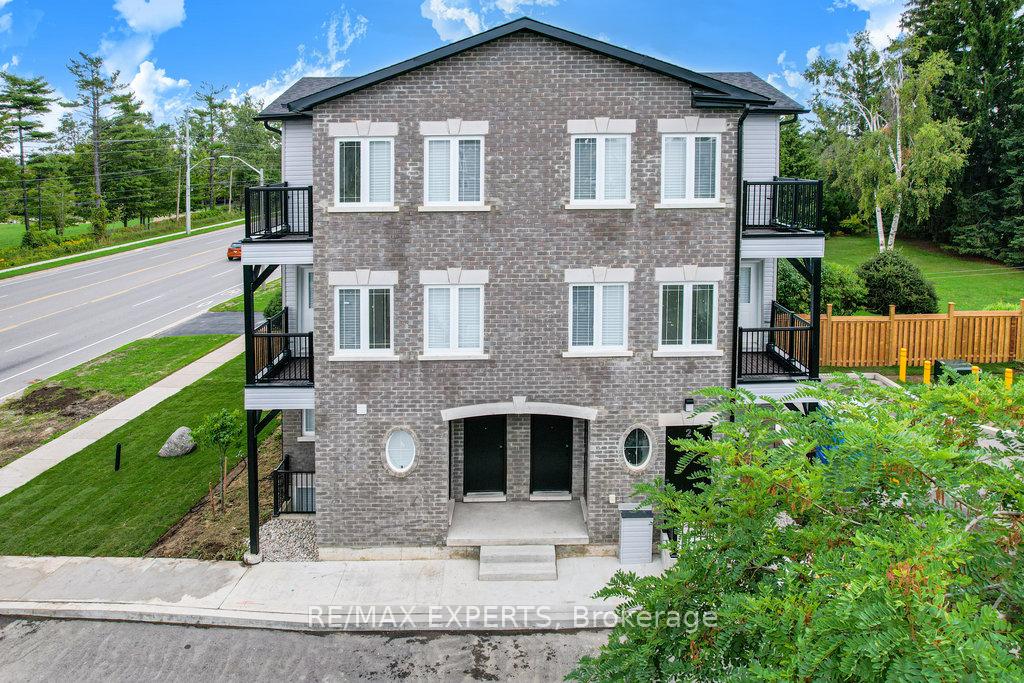 Photo of Unit 4, 426 Veterans Drive