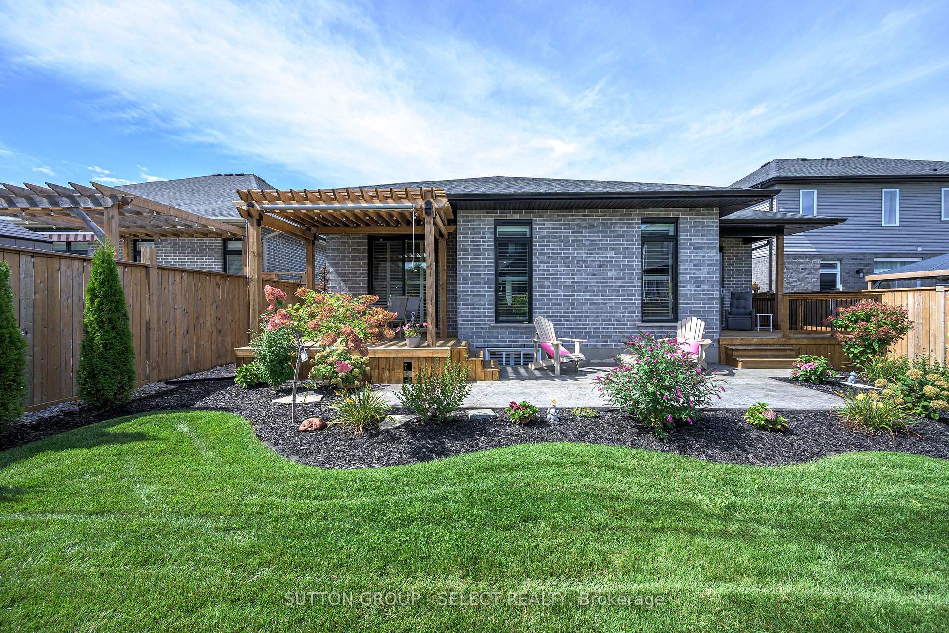 Photo 4 of 38 Royal Dornoch Drive, St. Thomas — HOMEH