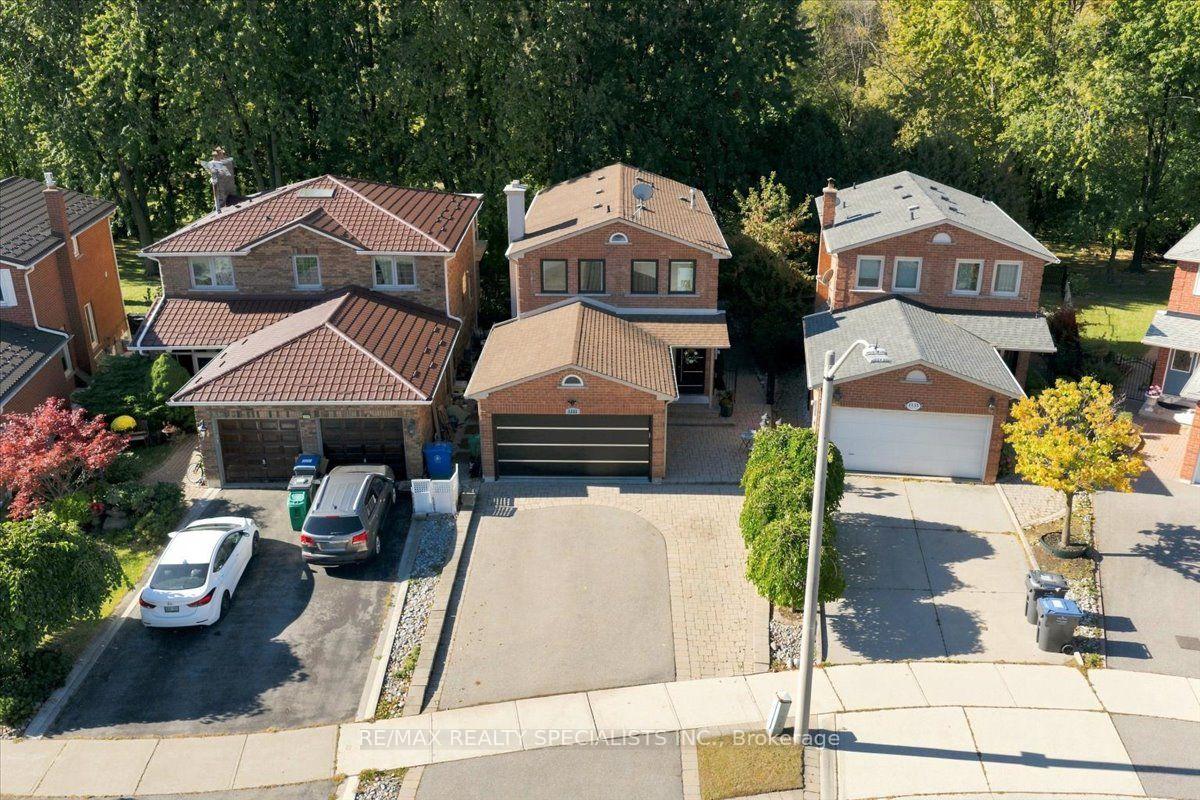 Photo 2 of 1131 Highgate Place, Mississauga, Rathwood — HOMEH