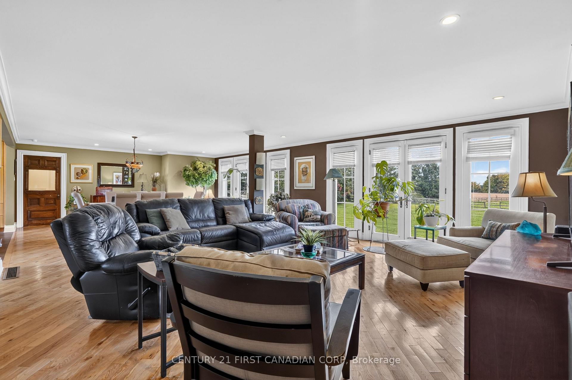 Photo 5 of 21485 Vanneck Road, Middlesex Centre, Rural Middlesex Centre — HOMEH