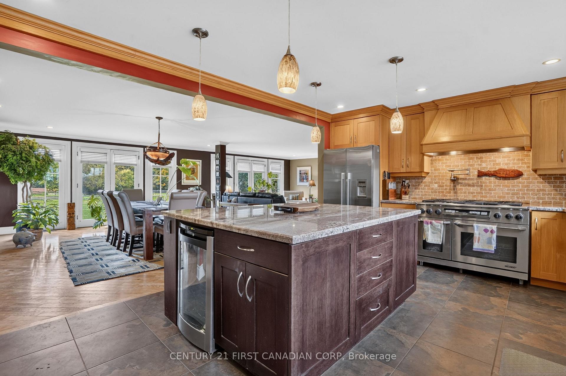 Photo 9 of 21485 Vanneck Road, Middlesex Centre, Rural Middlesex Centre — HOMEH