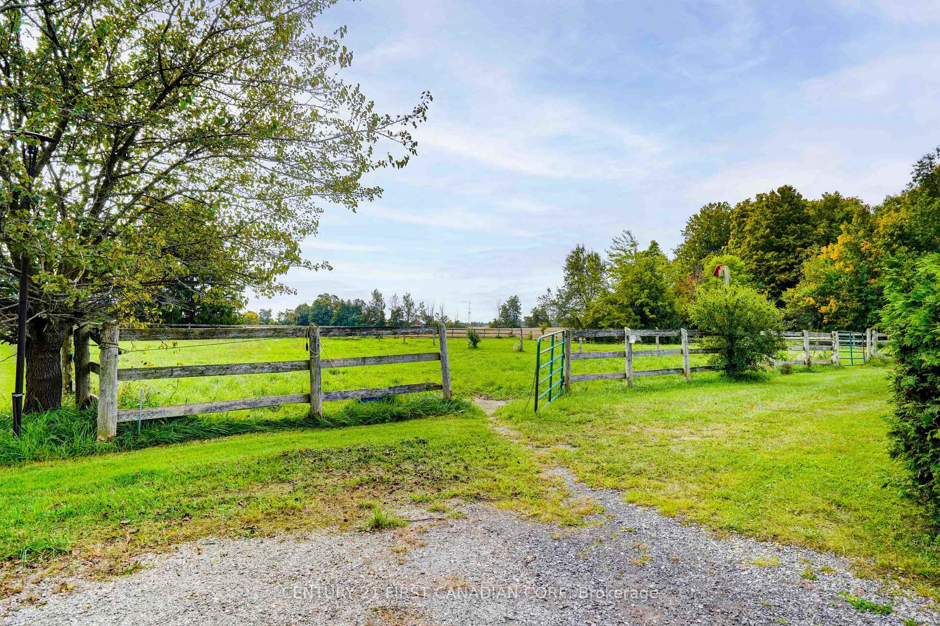 Photo 42 of 21485 Vanneck Road, Middlesex Centre, Rural Middlesex Centre — HOMEH