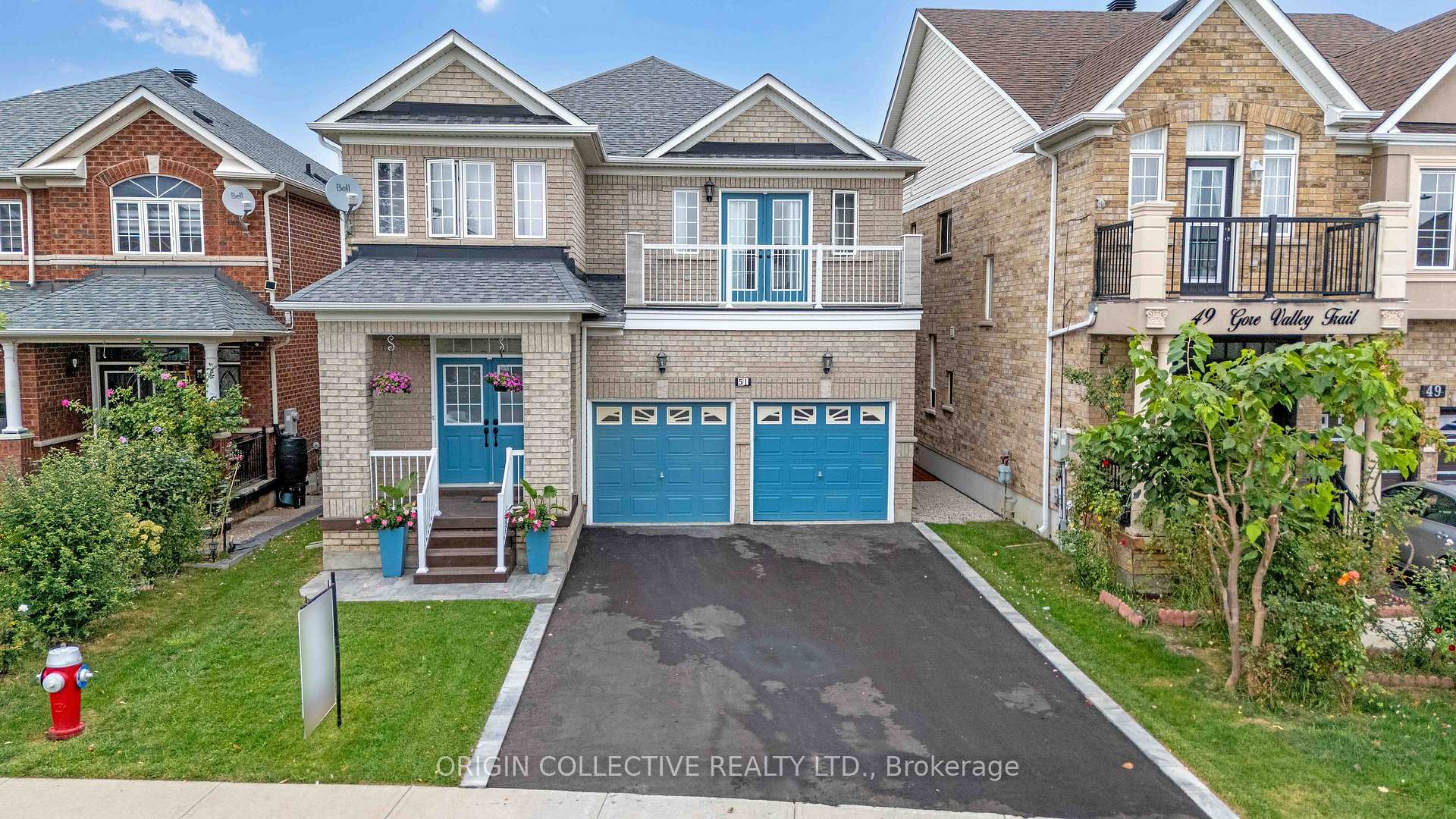 Photo 2 of 51 Goreway Valley Trail, Brampton, Vales of Castlemore North — HOMEH