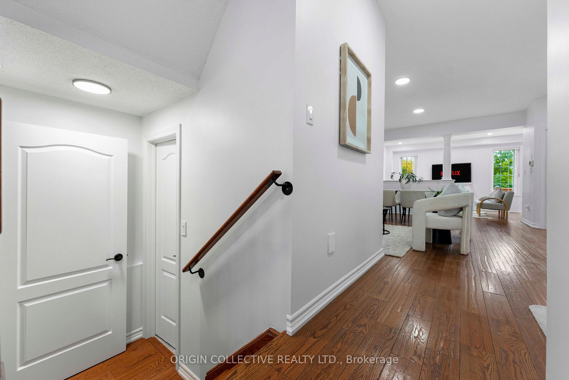 Photo 10 of 51 Goreway Valley Trail, Brampton, Vales of Castlemore North — HOMEH