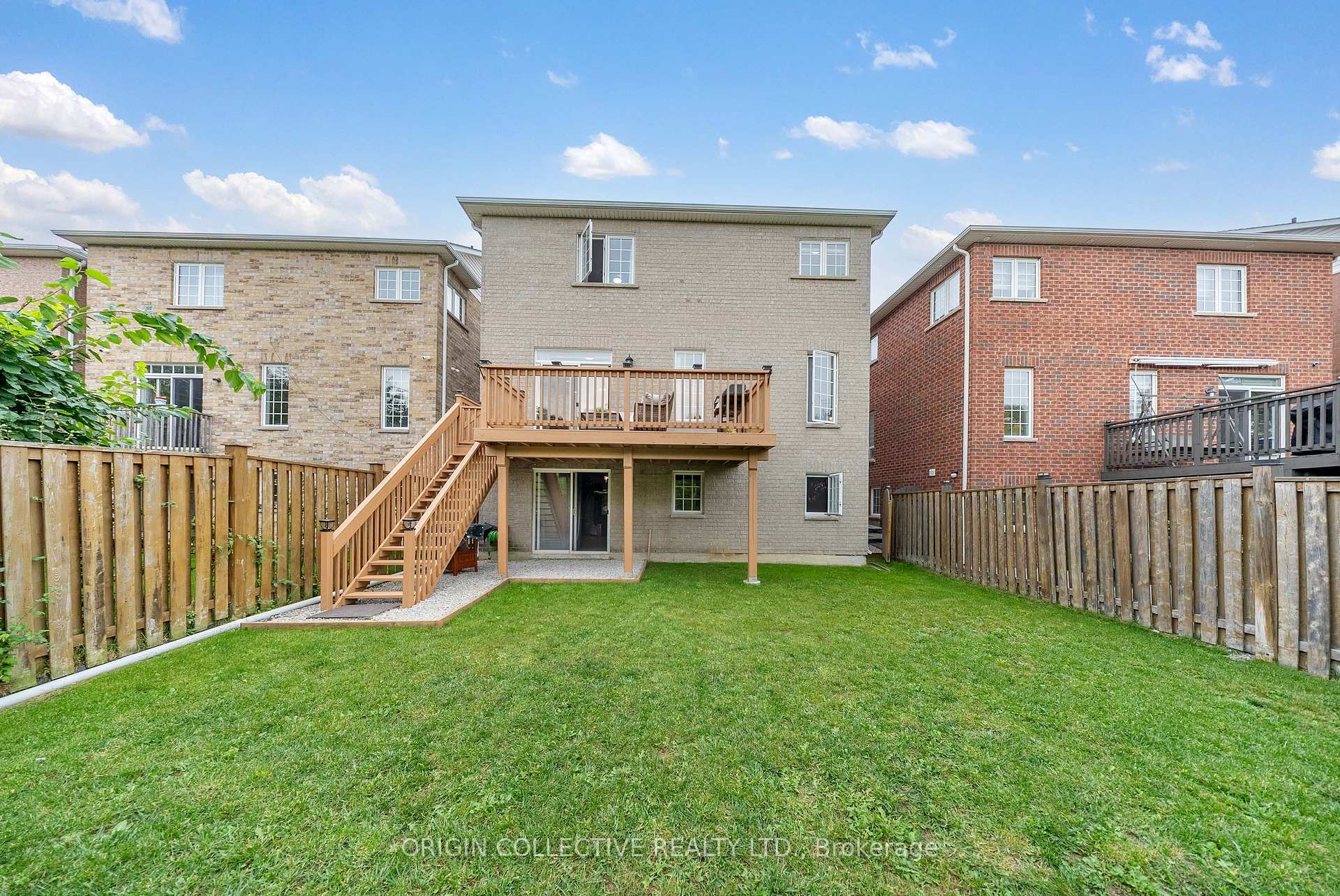 Photo 47 of 51 Goreway Valley Trail, Brampton, Vales of Castlemore North — HOMEH