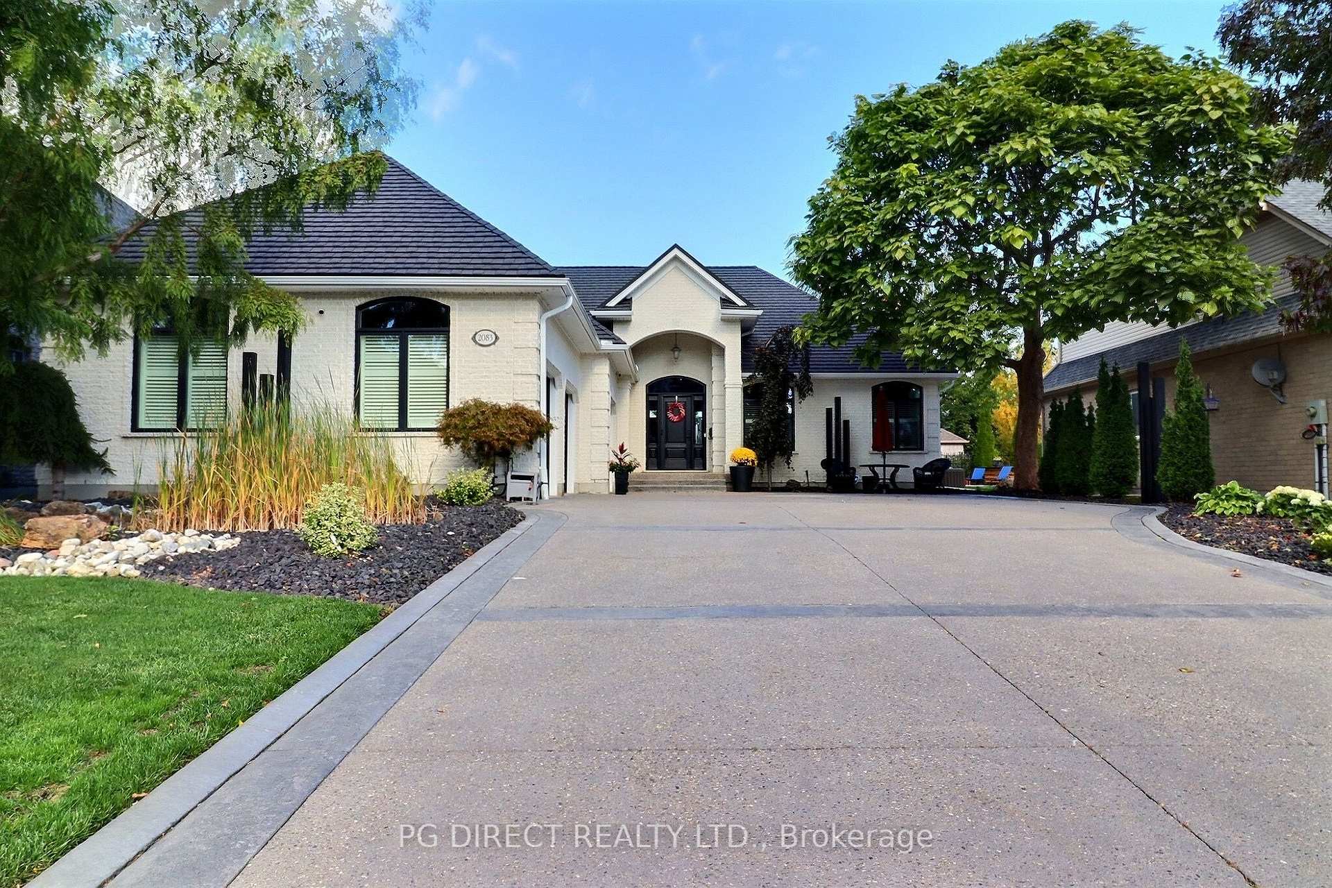 Photo 2 of 2083 Faircloth Road, London, North R — HOMEH