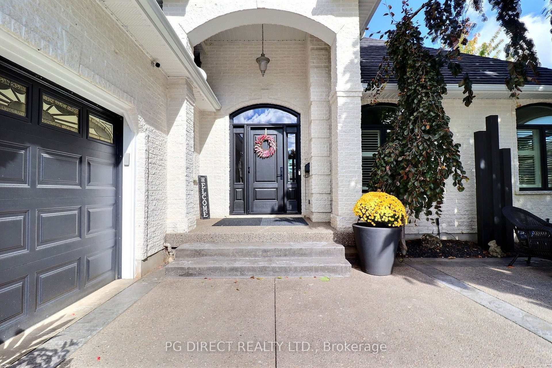 Photo 4 of 2083 Faircloth Road, London, North R — HOMEH