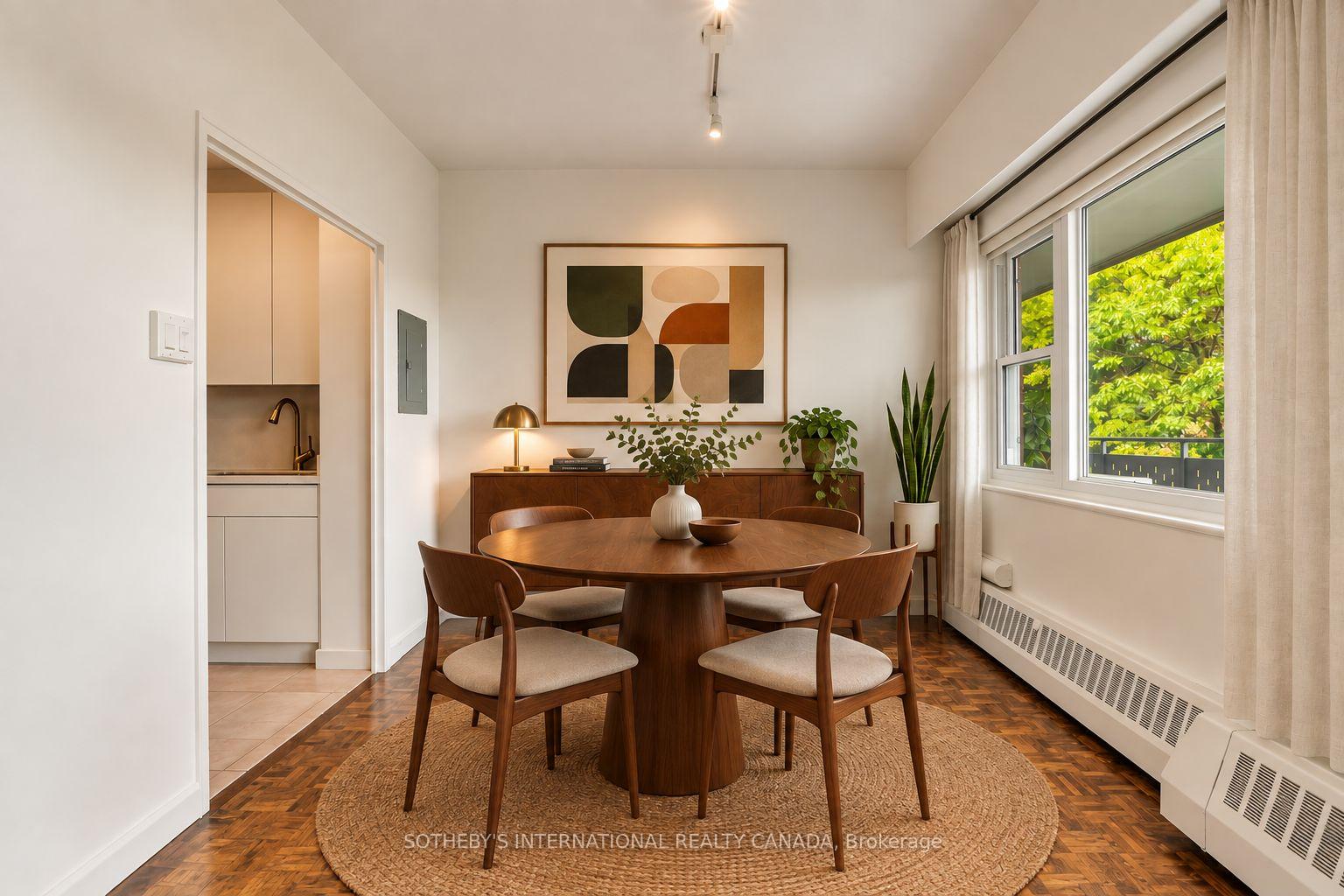 Photo 4 of Unit 945, 21 Dale Avenue, Toronto, Rosedale-Moore Park — HOMEH