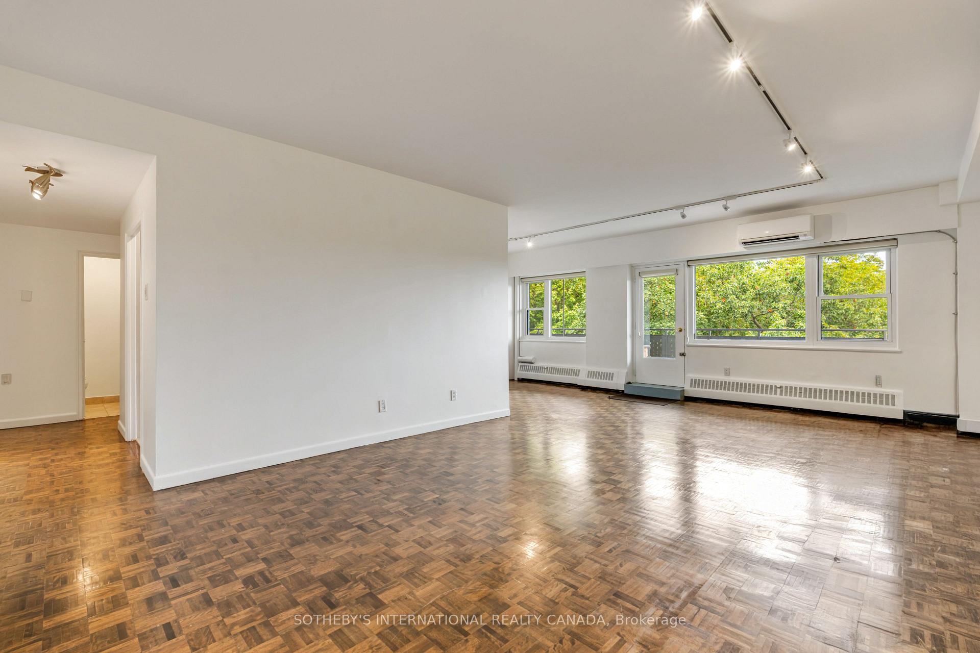 Photo 7 of Unit 945, 21 Dale Avenue, Toronto, Rosedale-Moore Park — HOMEH