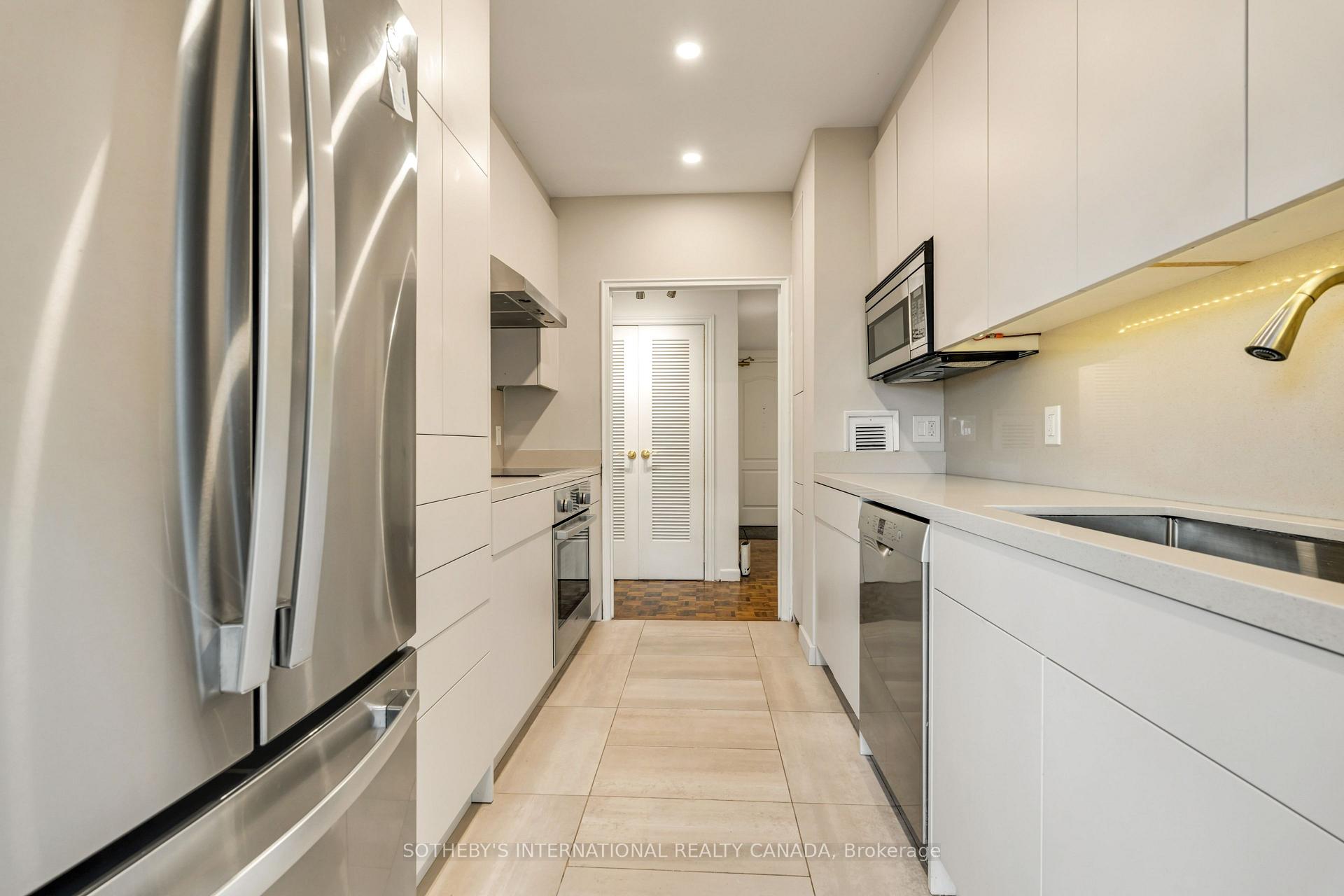 Photo 12 of Unit 945, 21 Dale Avenue, Toronto, Rosedale-Moore Park — HOMEH