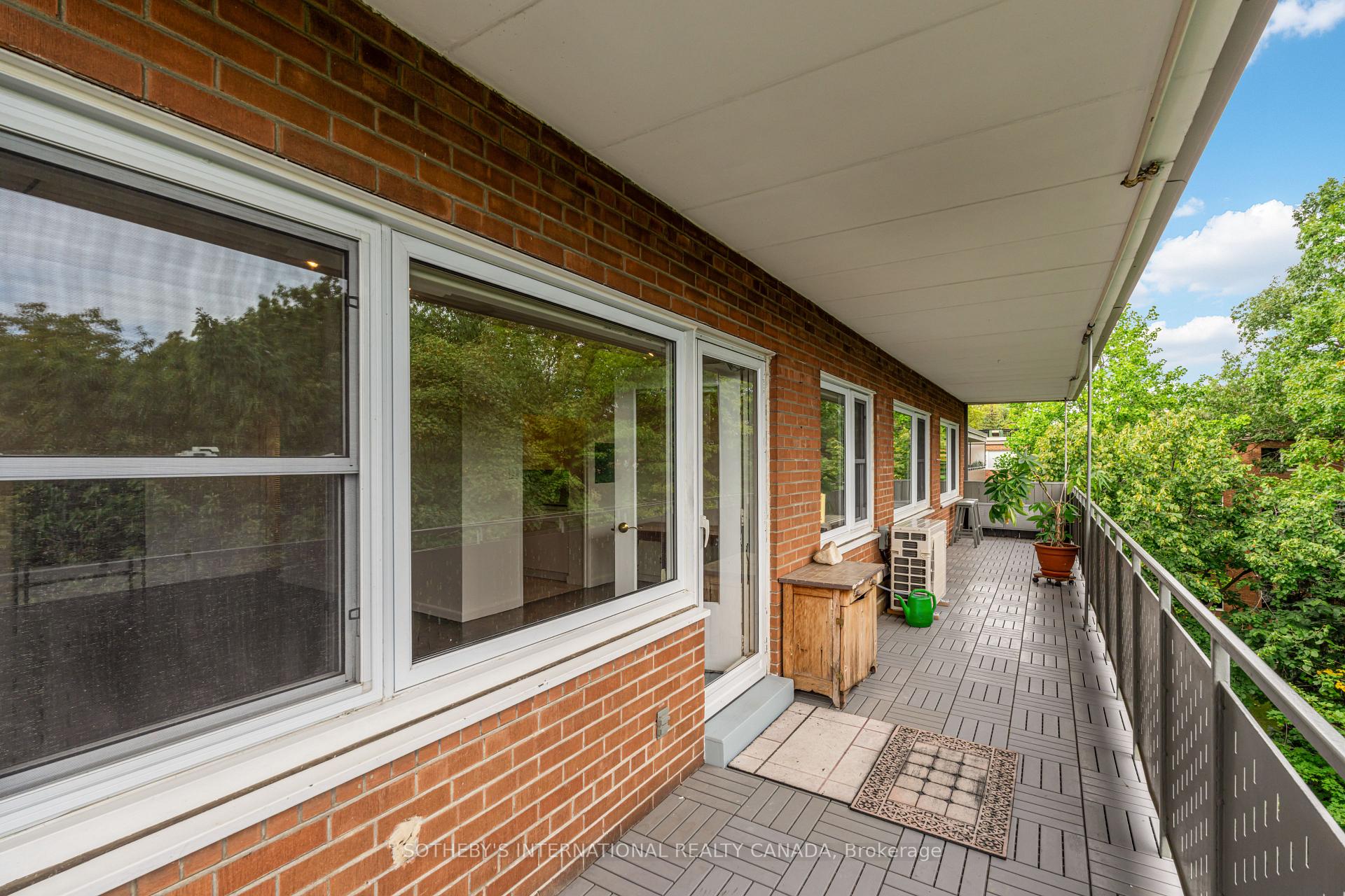 Photo 19 of Unit 945, 21 Dale Avenue, Toronto, Rosedale-Moore Park — HOMEH