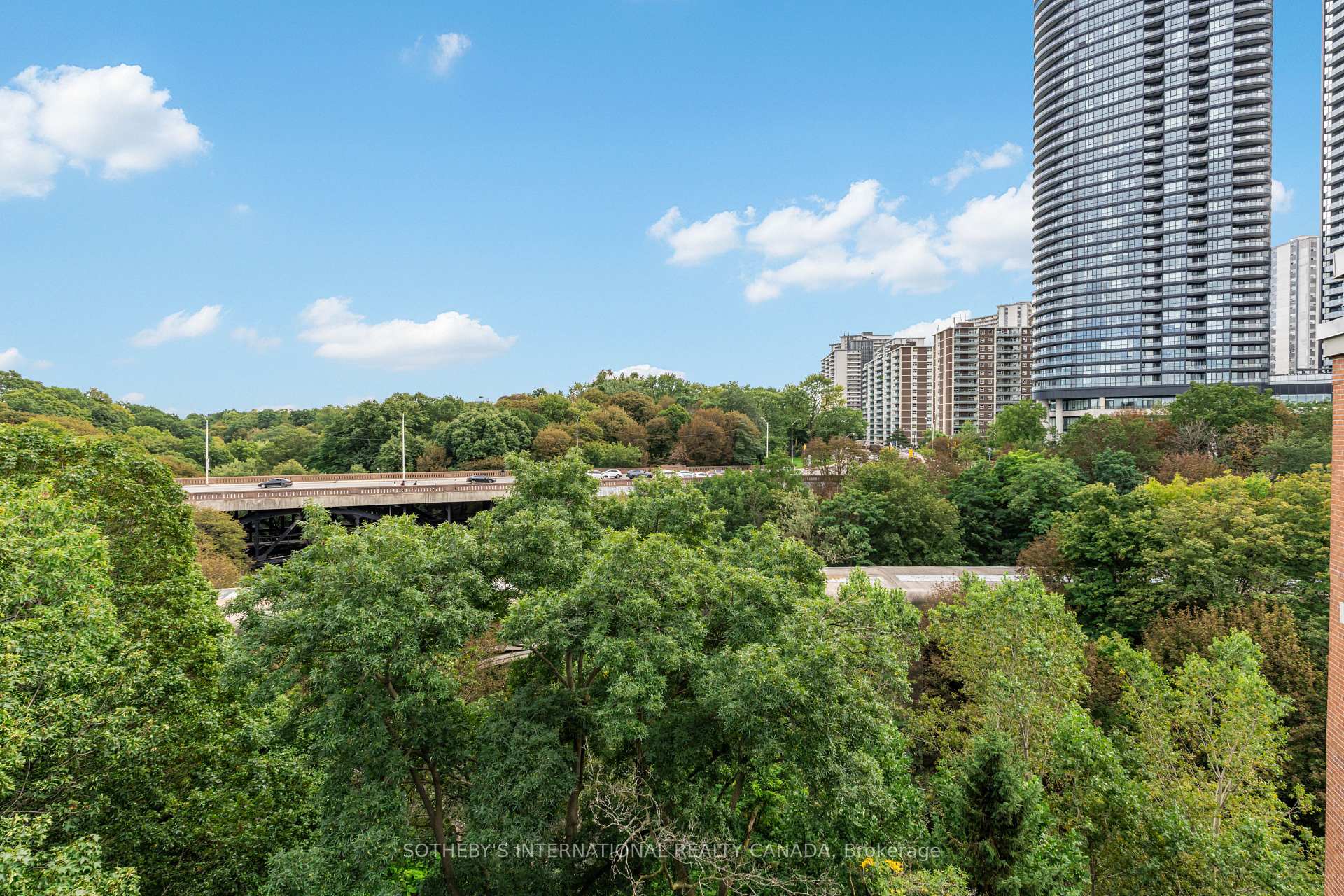 Photo 21 of Unit 945, 21 Dale Avenue, Toronto, Rosedale-Moore Park — HOMEH