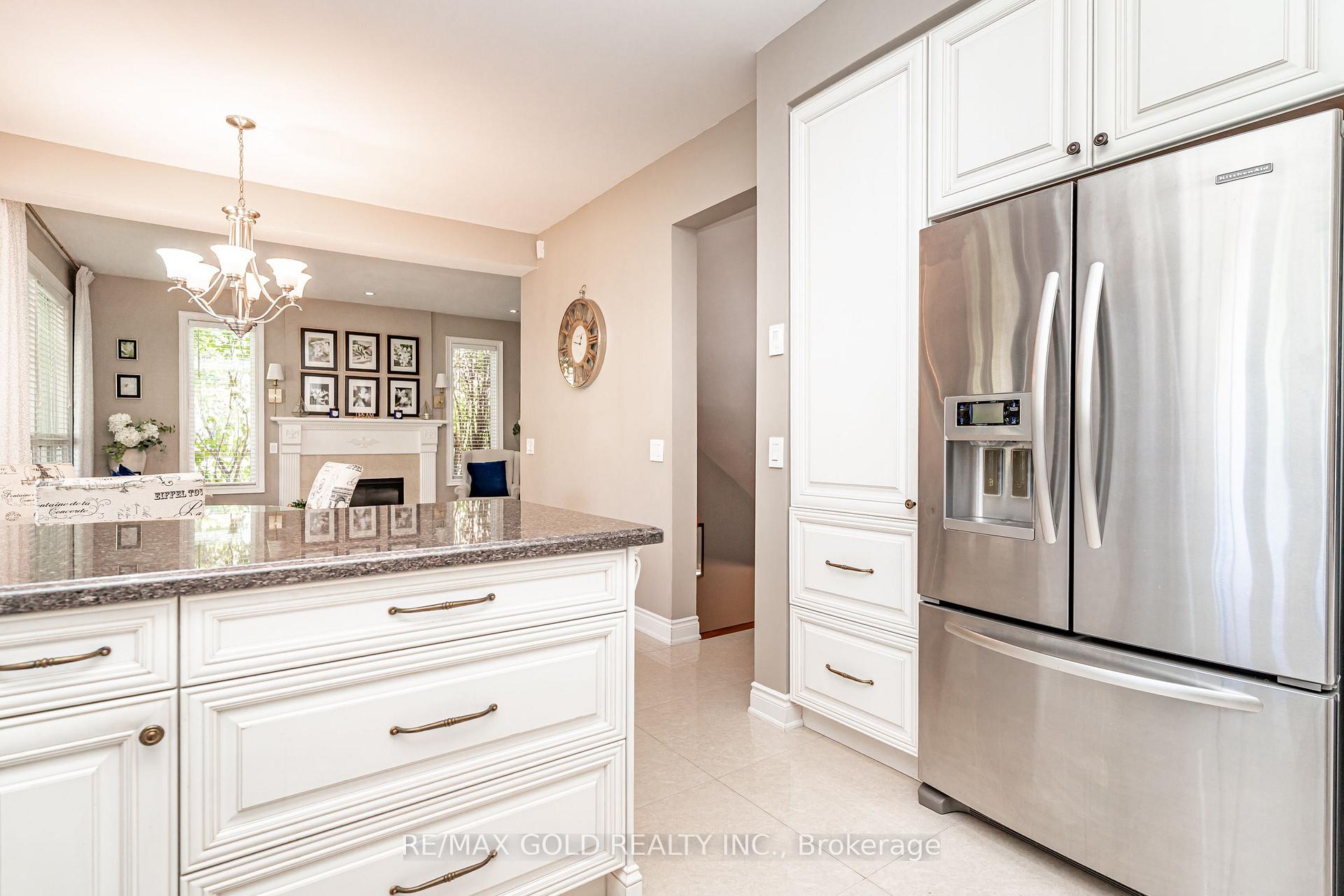 Photo 26 of 690 Peter Robertson Boulevard, Brampton, Sandringham-Wellington — HOMEH