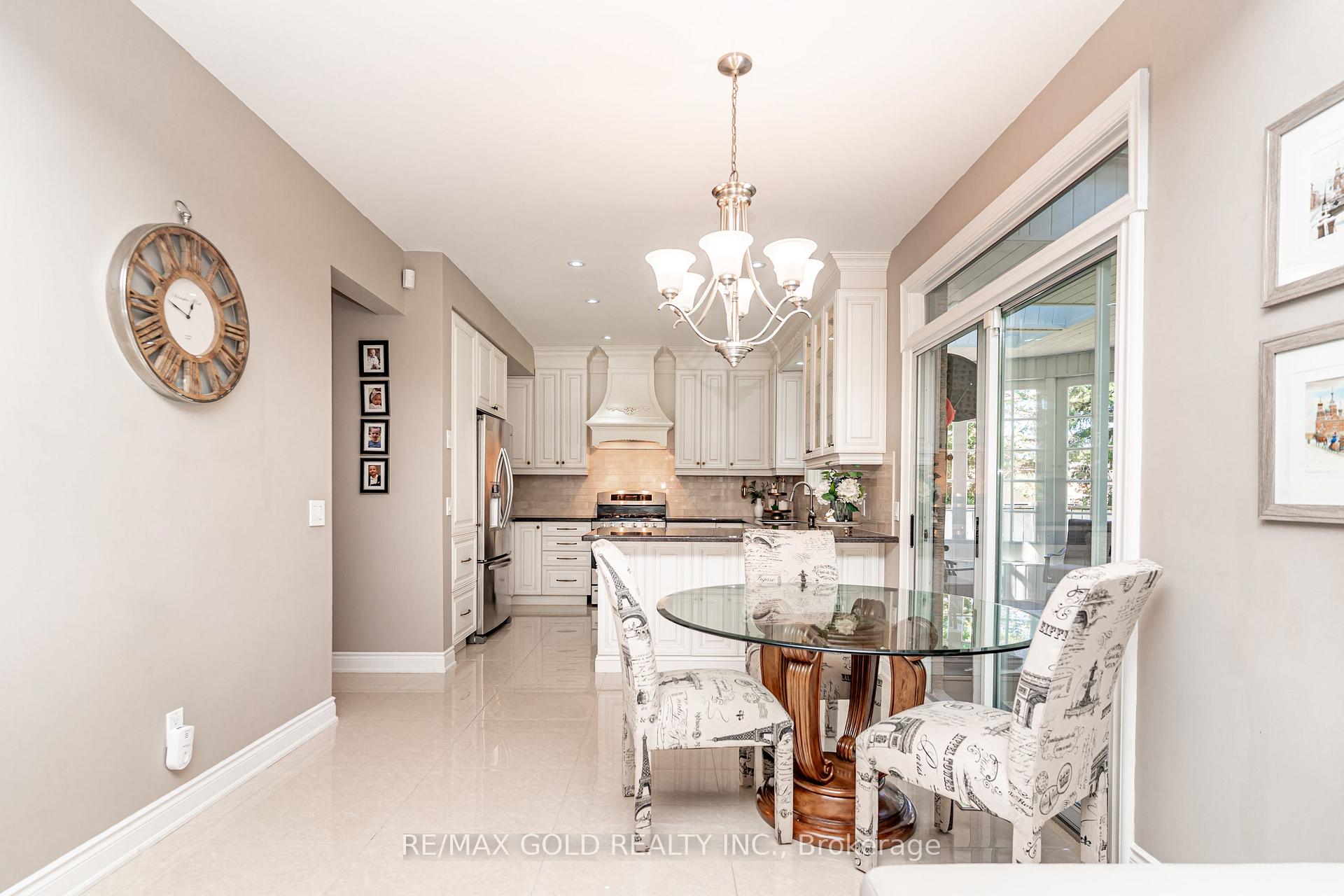 Photo 30 of 690 Peter Robertson Boulevard, Brampton, Sandringham-Wellington — HOMEH