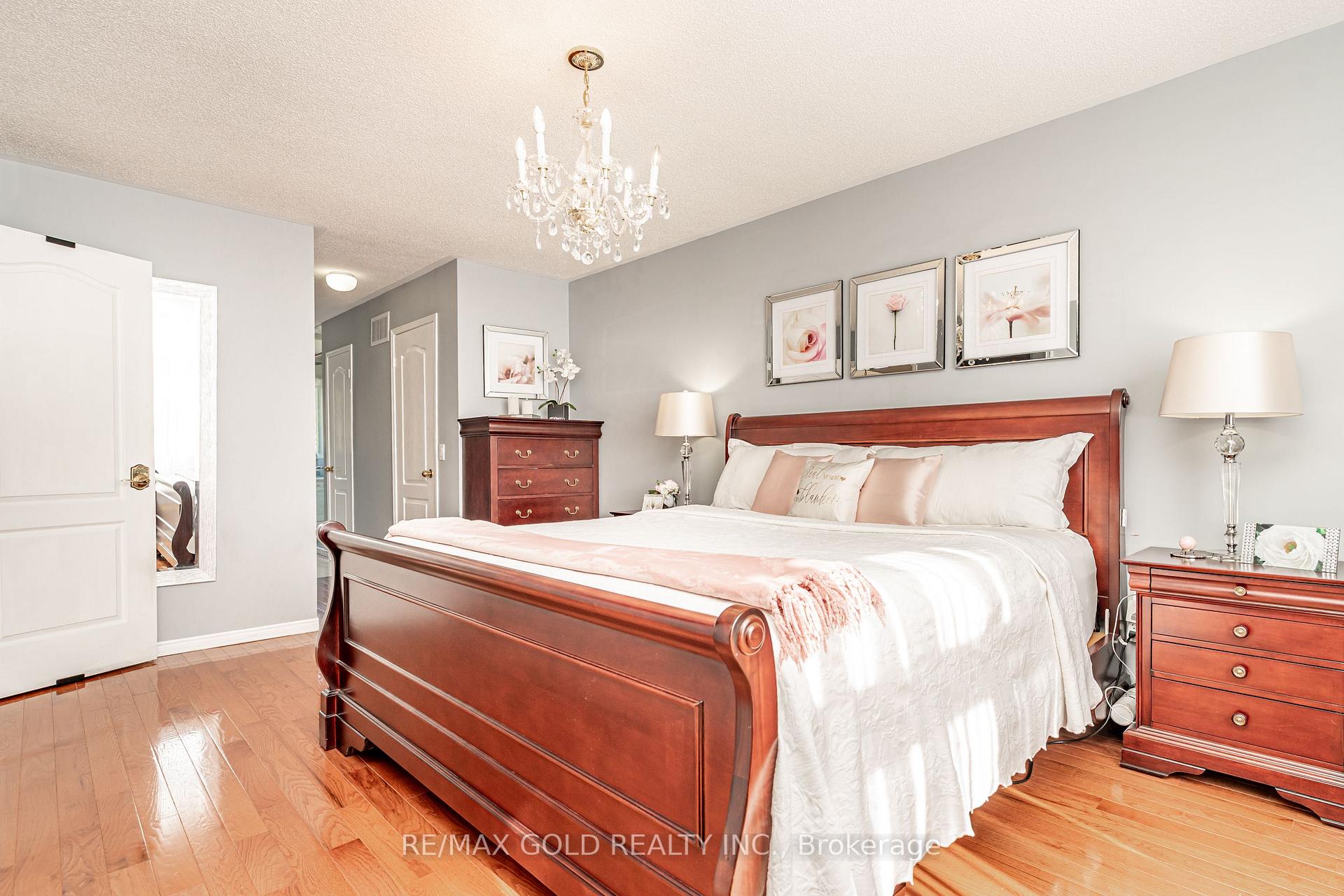 Photo 54 of 690 Peter Robertson Boulevard, Brampton, Sandringham-Wellington — HOMEH