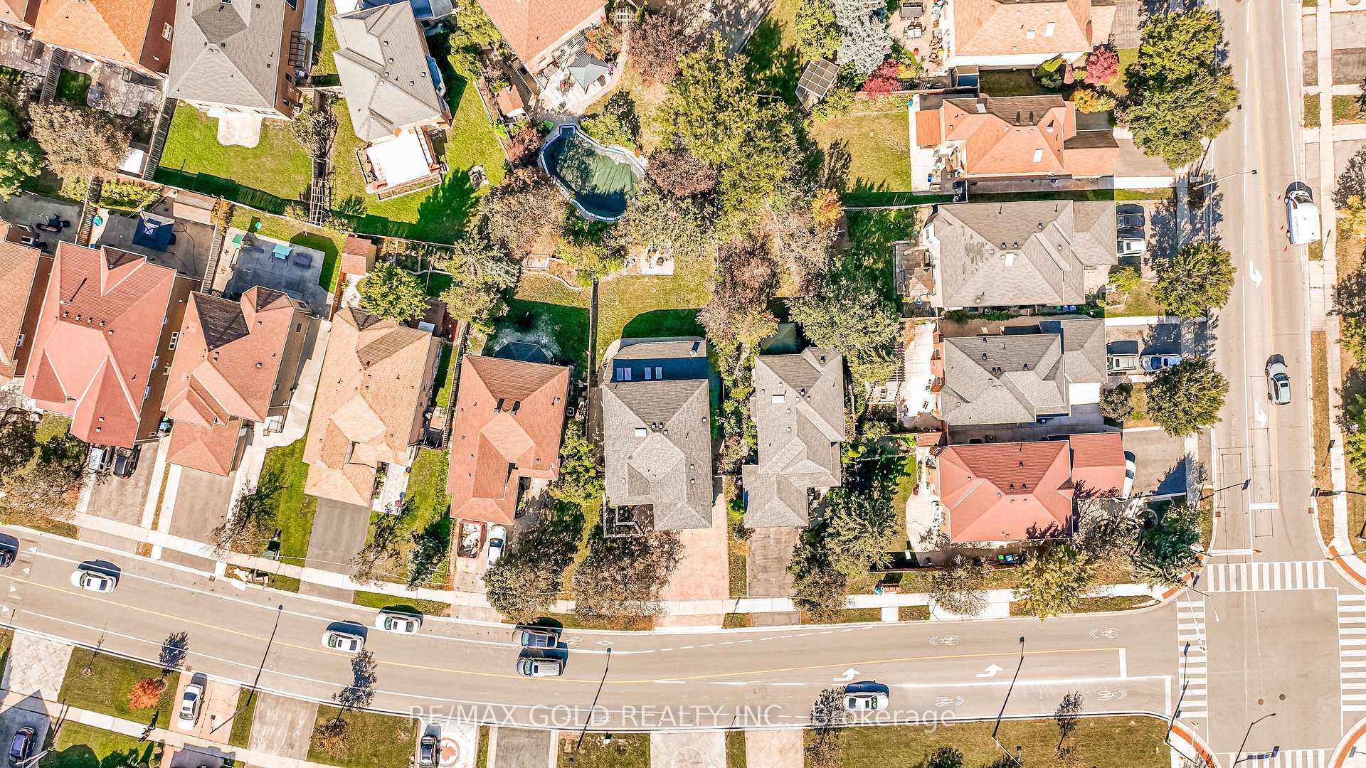 Photo 91 of 690 Peter Robertson Boulevard, Brampton, Sandringham-Wellington — HOMEH