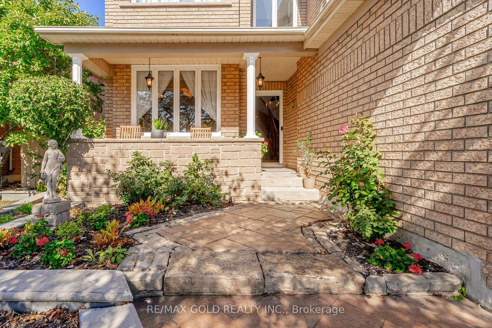 Photo 7 of 690 Peter Robertson Boulevard, Brampton, Sandringham-Wellington — HOMEH