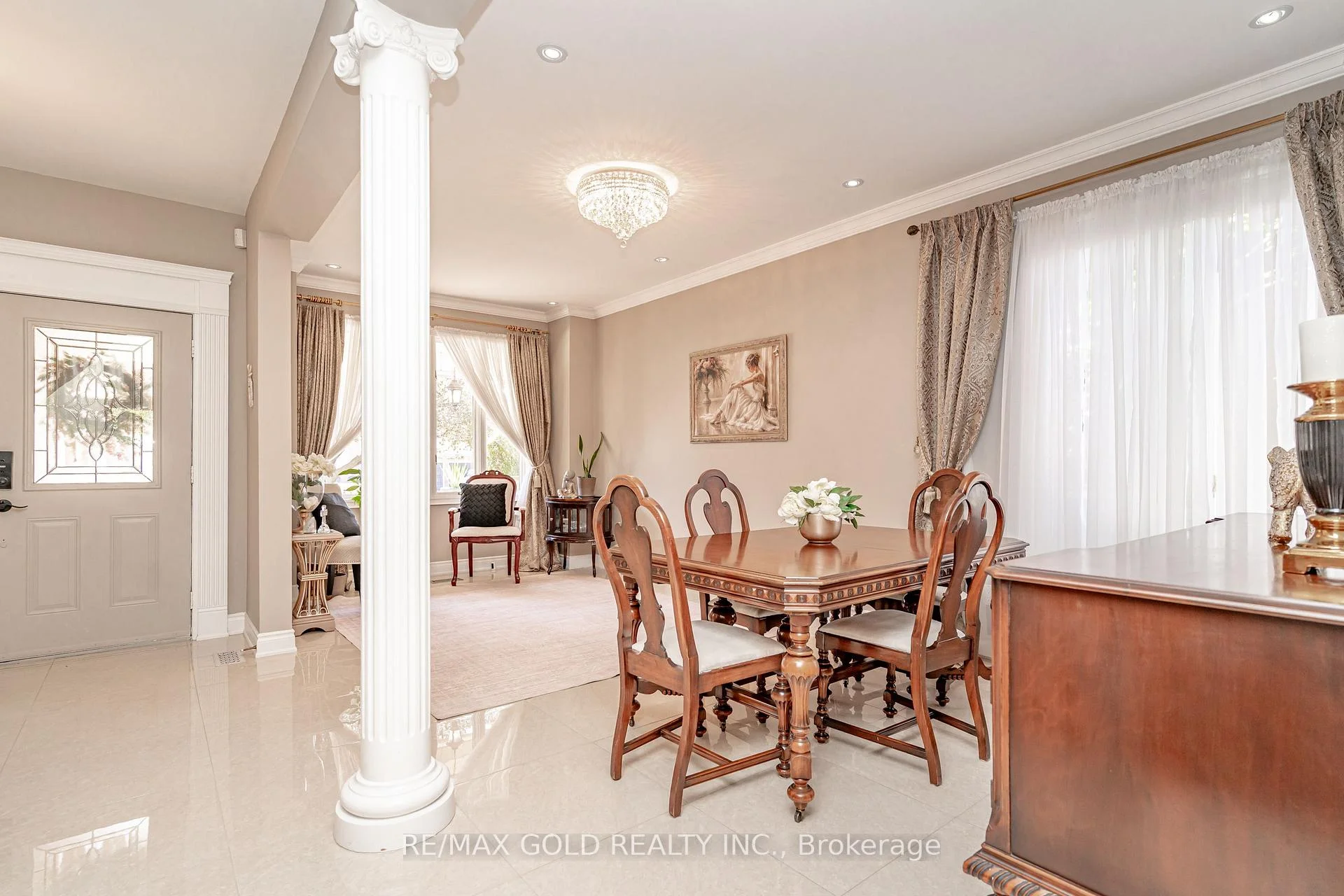 Photo 11 of 690 Peter Robertson Boulevard, Brampton, Sandringham-Wellington — HOMEH