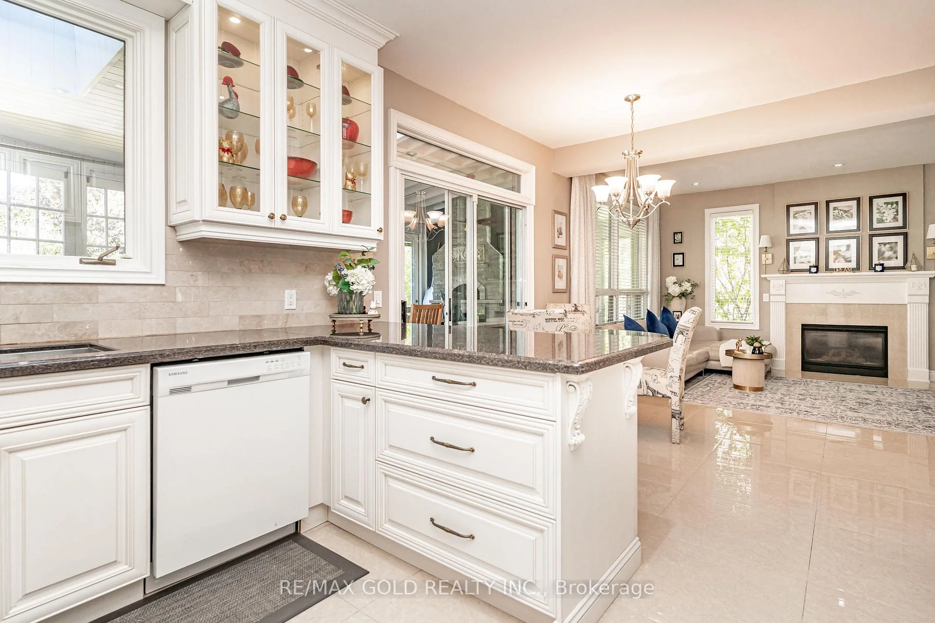 Photo 21 of 690 Peter Robertson Boulevard, Brampton, Sandringham-Wellington — HOMEH