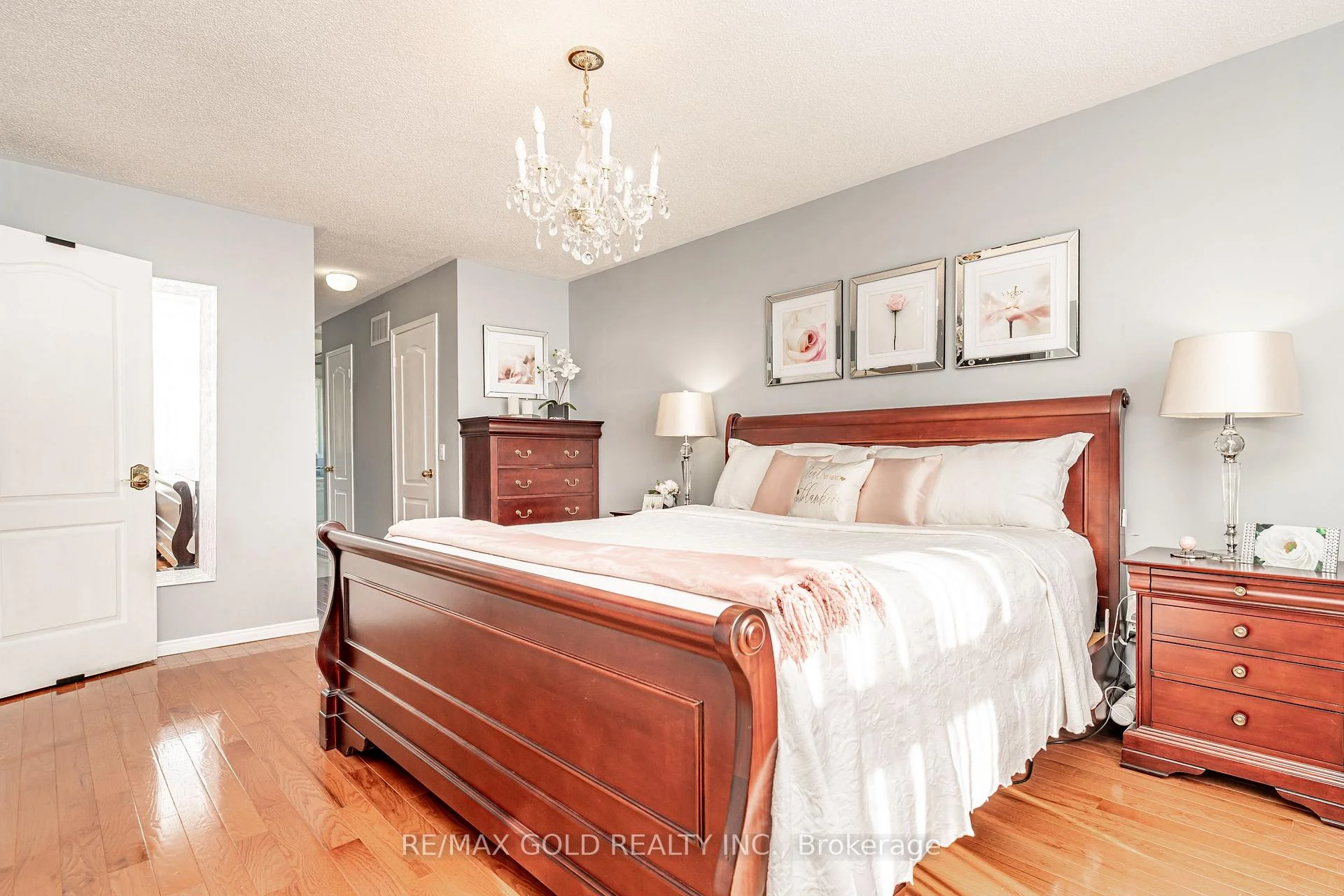 Photo 45 of 690 Peter Robertson Boulevard, Brampton, Sandringham-Wellington — HOMEH
