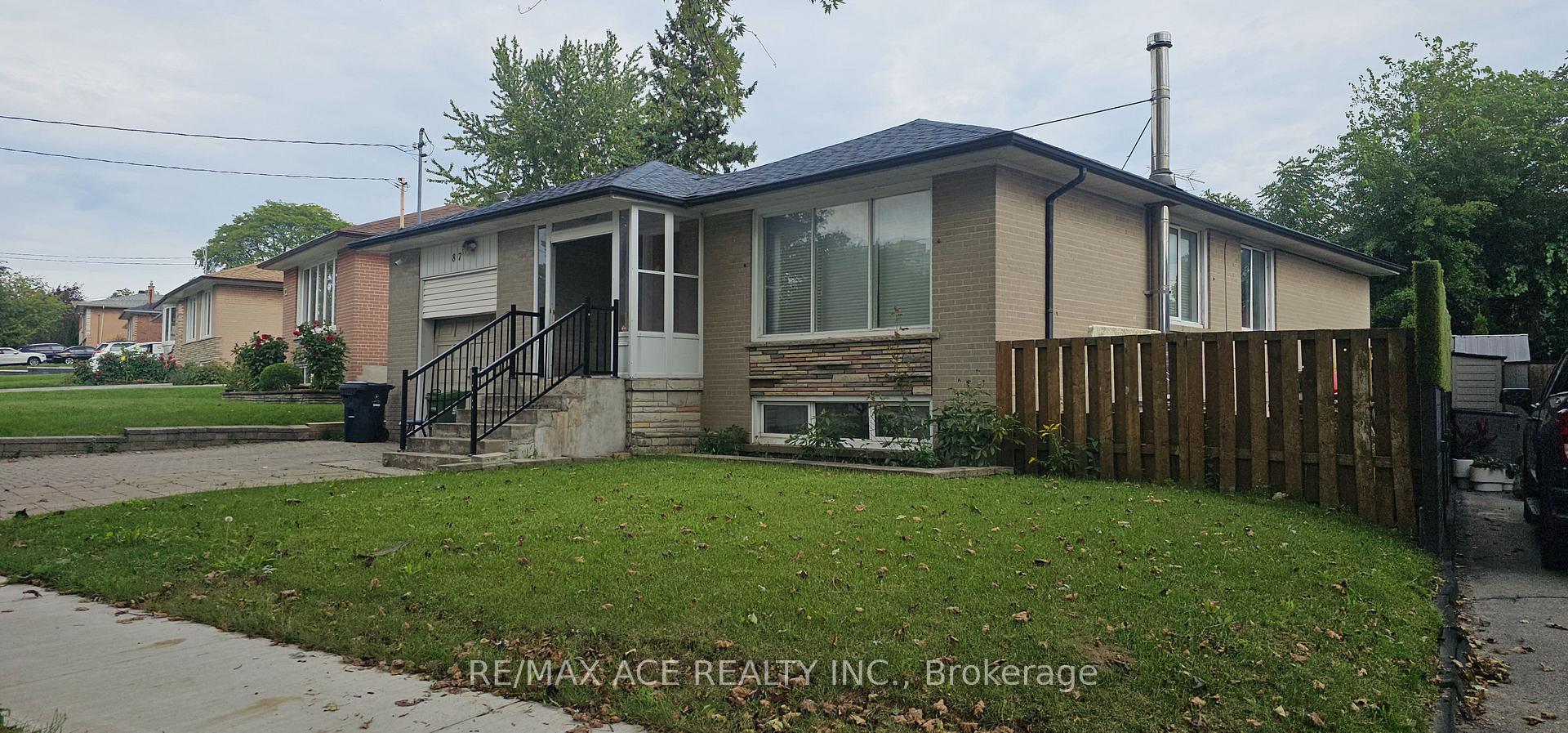 Photo 3 of Unit Main, 87 Lynnbrook Drive, Scarborough, Woburn — HOMEH