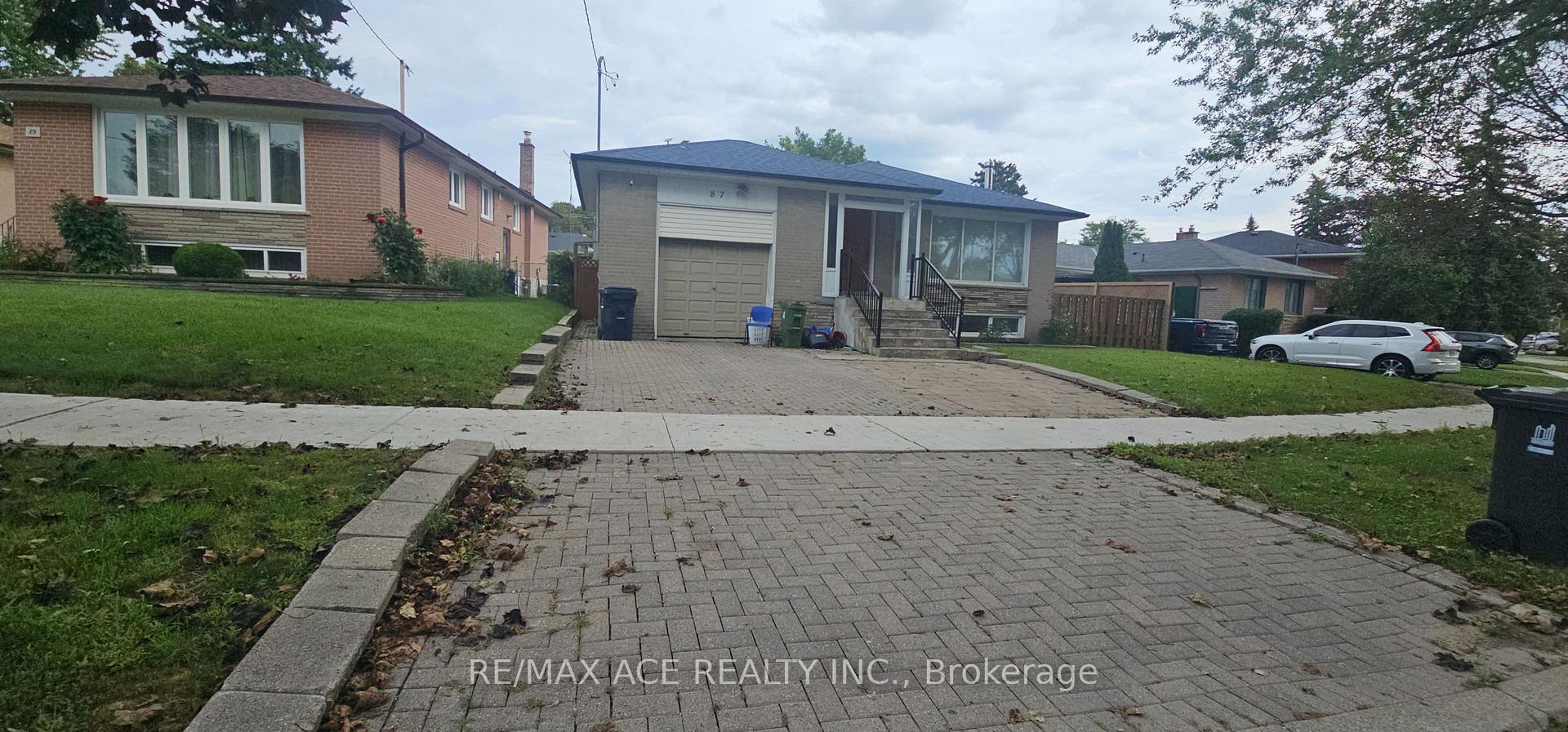 Photo 4 of Unit Main, 87 Lynnbrook Drive, Scarborough, Woburn — HOMEH