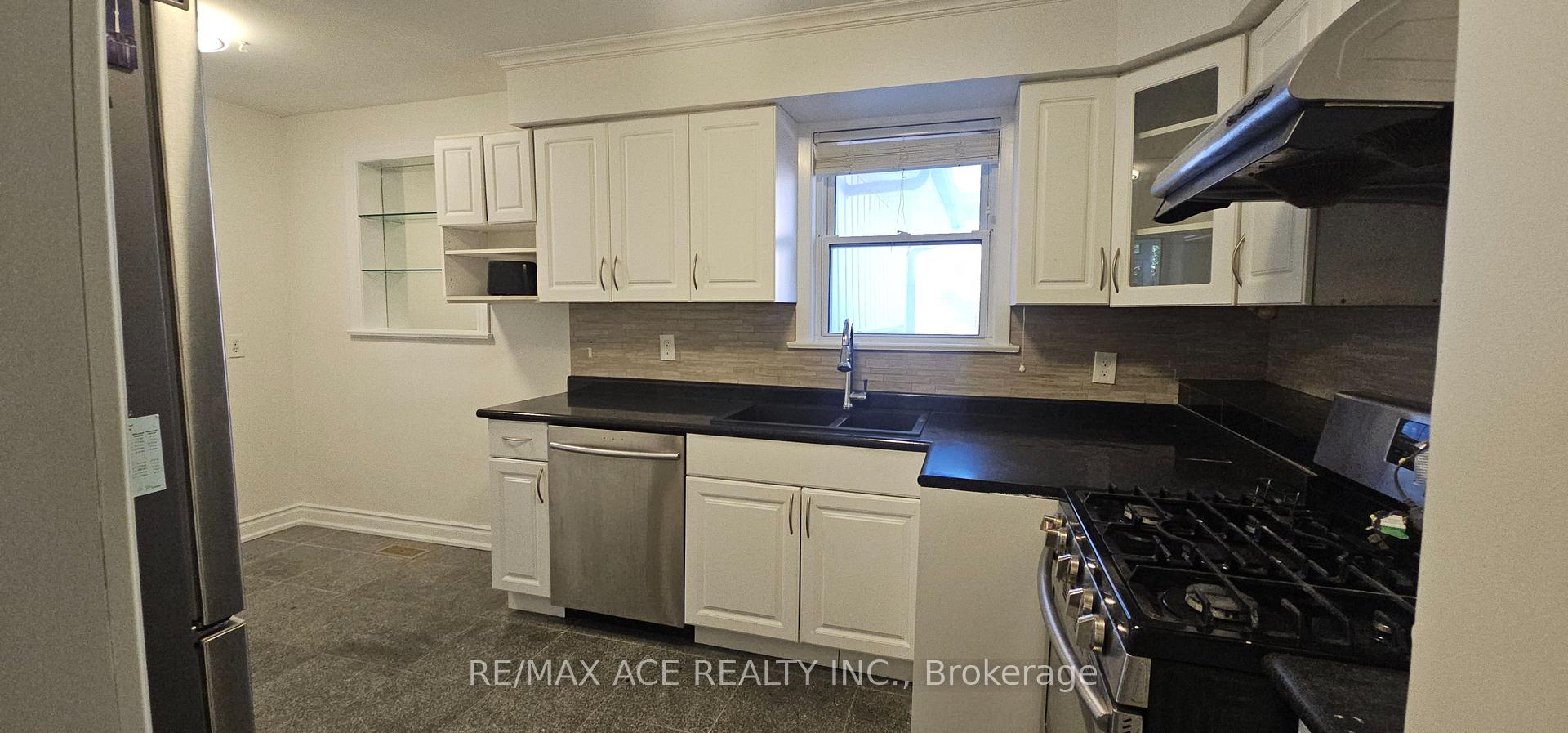 Photo 9 of Unit Main, 87 Lynnbrook Drive, Scarborough, Woburn — HOMEH