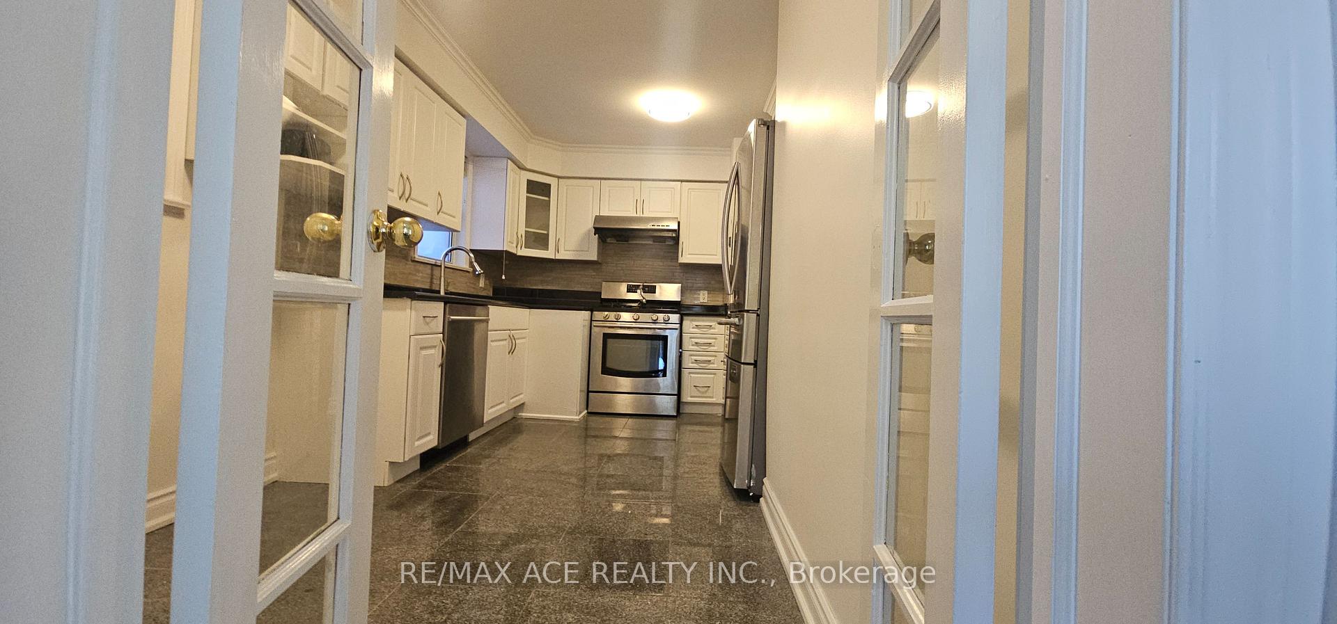 Photo 10 of Unit Main, 87 Lynnbrook Drive, Scarborough, Woburn — HOMEH