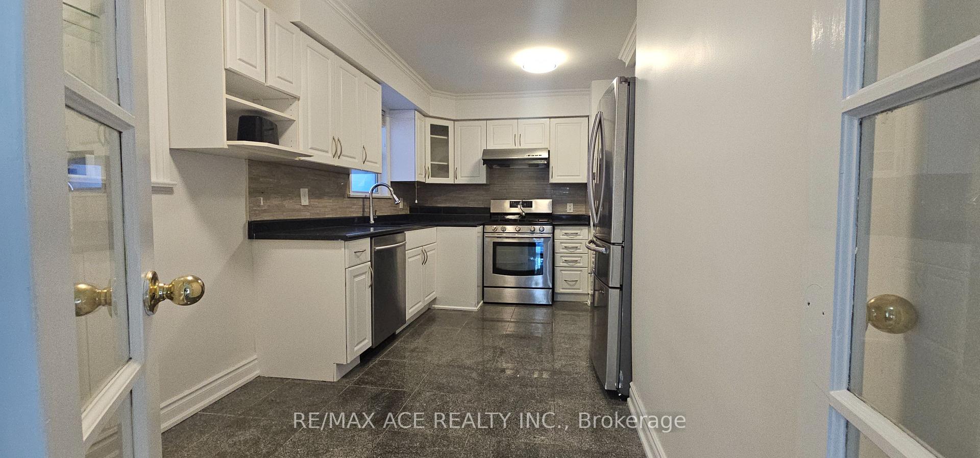 Photo 11 of Unit Main, 87 Lynnbrook Drive, Scarborough, Woburn — HOMEH