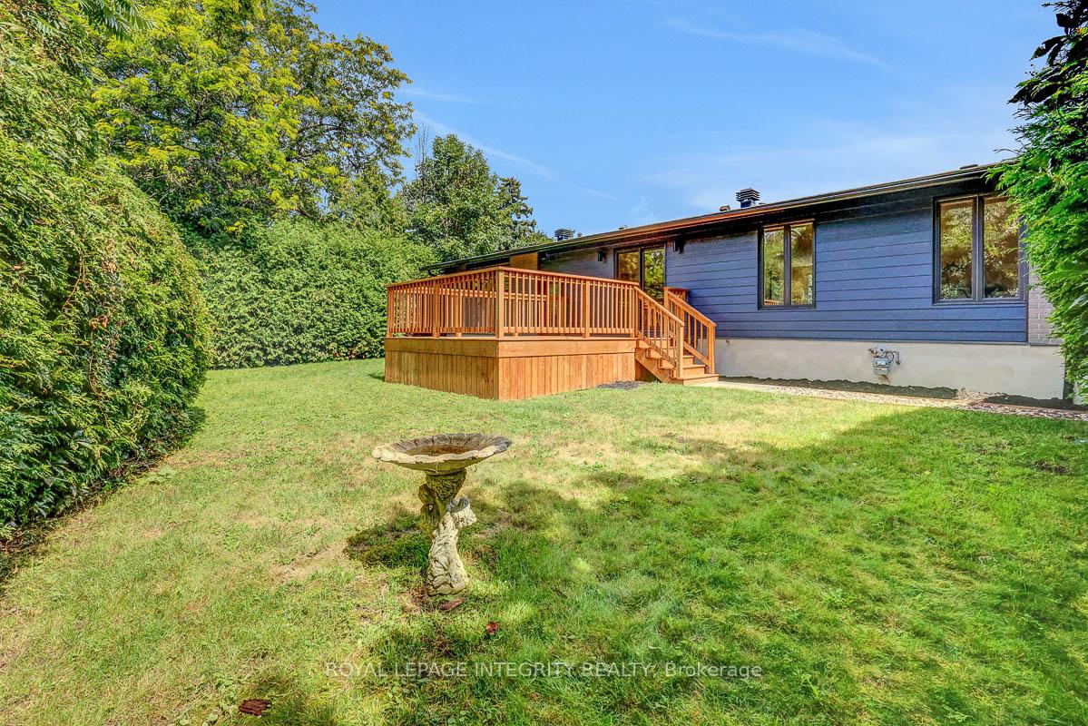 Photo 51 of 8 Brian Crescent, Ottawa, Bruce Farm/Graham Park/Qualicum/Bellands — HOMEH