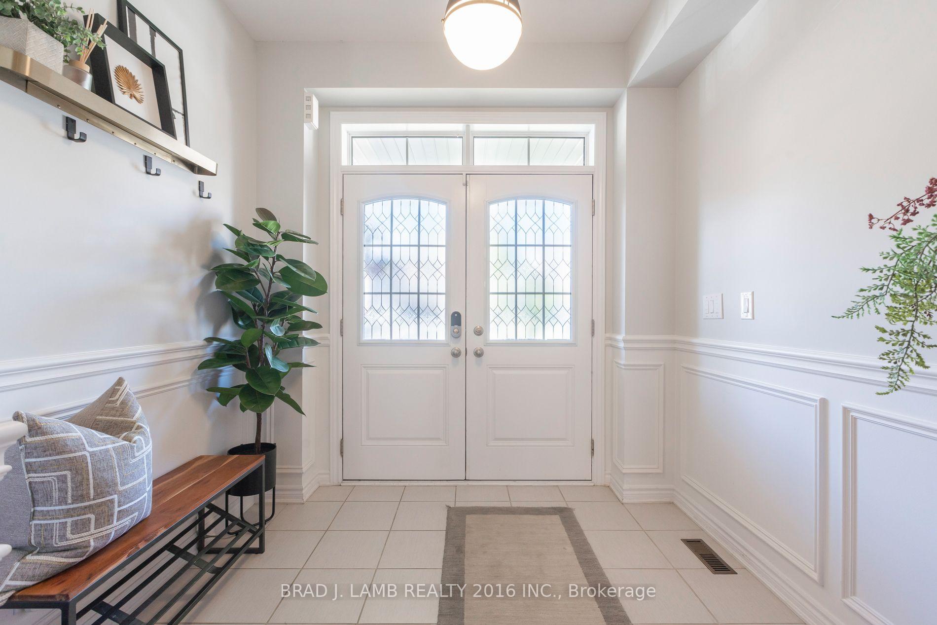 Photo 2 of 57 Sutcliffe Drive, Whitby, Rolling Acres — HOMEH