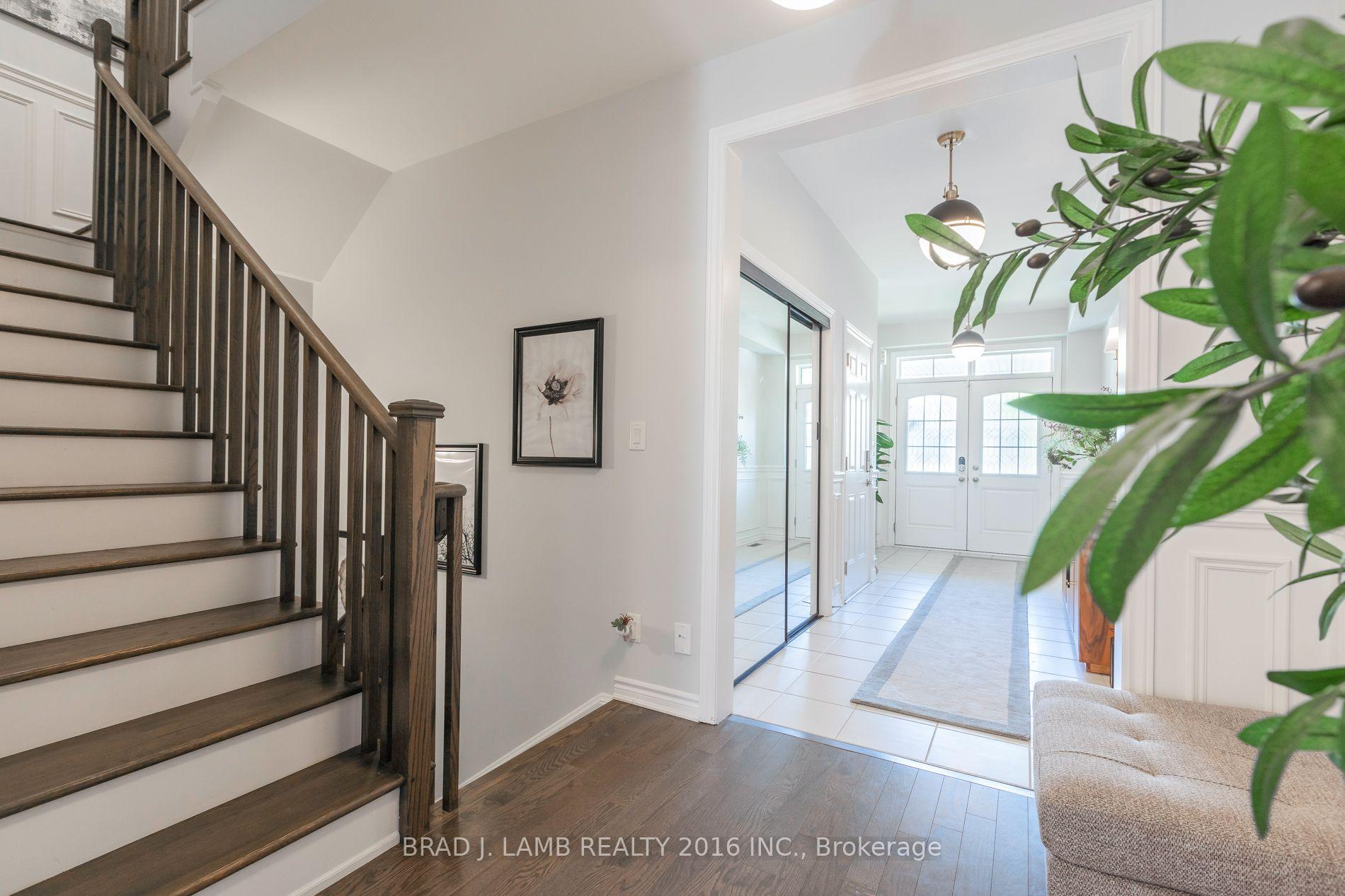 Photo 4 of 57 Sutcliffe Drive, Whitby, Rolling Acres — HOMEH