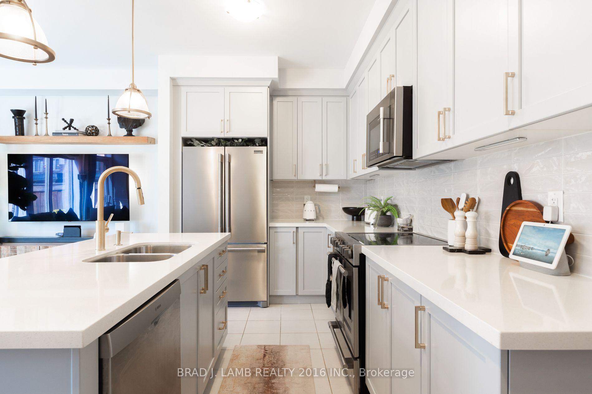 Photo 9 of 57 Sutcliffe Drive, Whitby, Rolling Acres — HOMEH