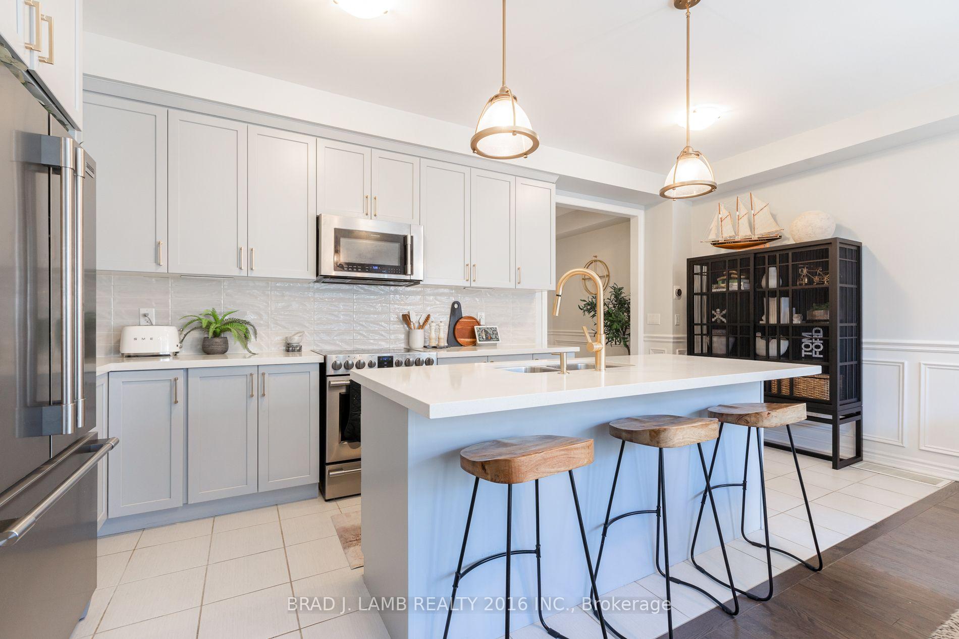 Photo 10 of 57 Sutcliffe Drive, Whitby, Rolling Acres — HOMEH
